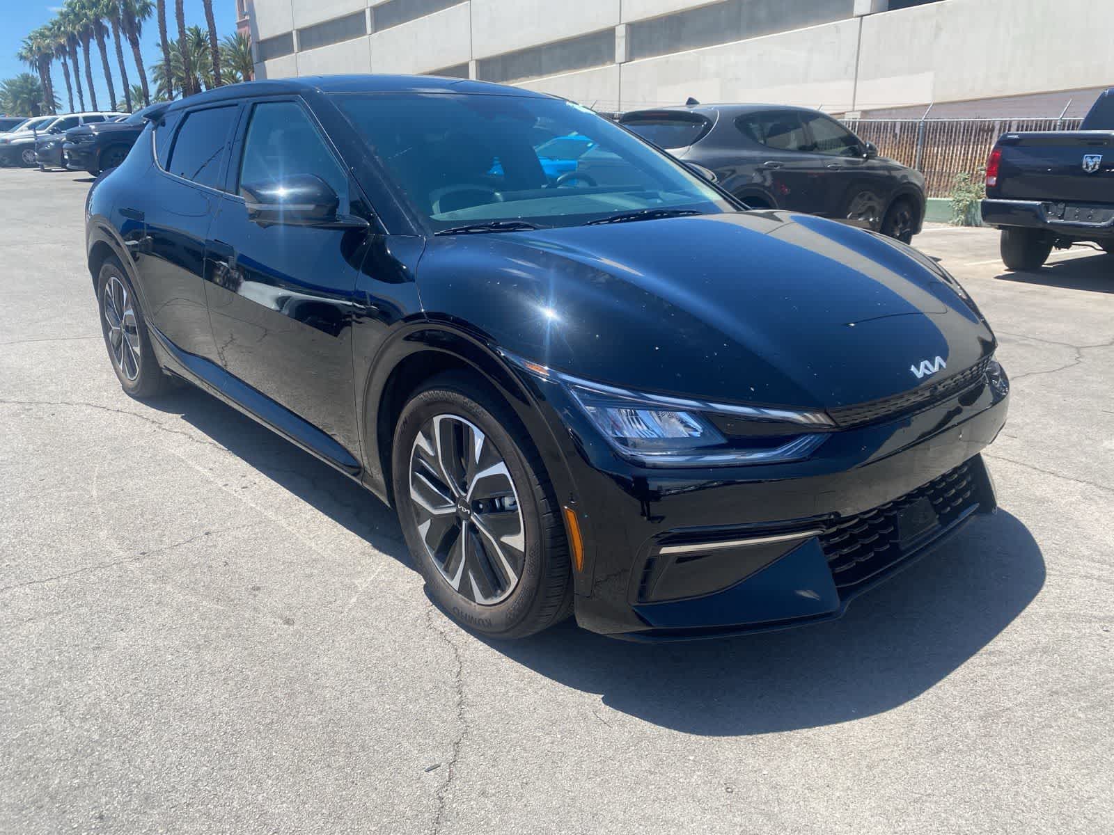 Thumbnail: 2023 Kia EV6 - 3