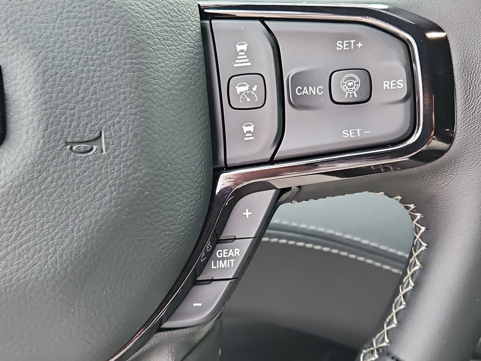 Thumbnail: 2026 RAM 1500 - 25