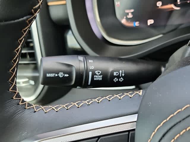 Thumbnail: 2026 RAM 1500 - 25