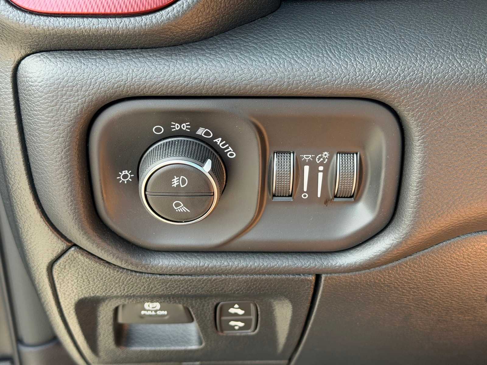Thumbnail: 2026 RAM 1500 - 15