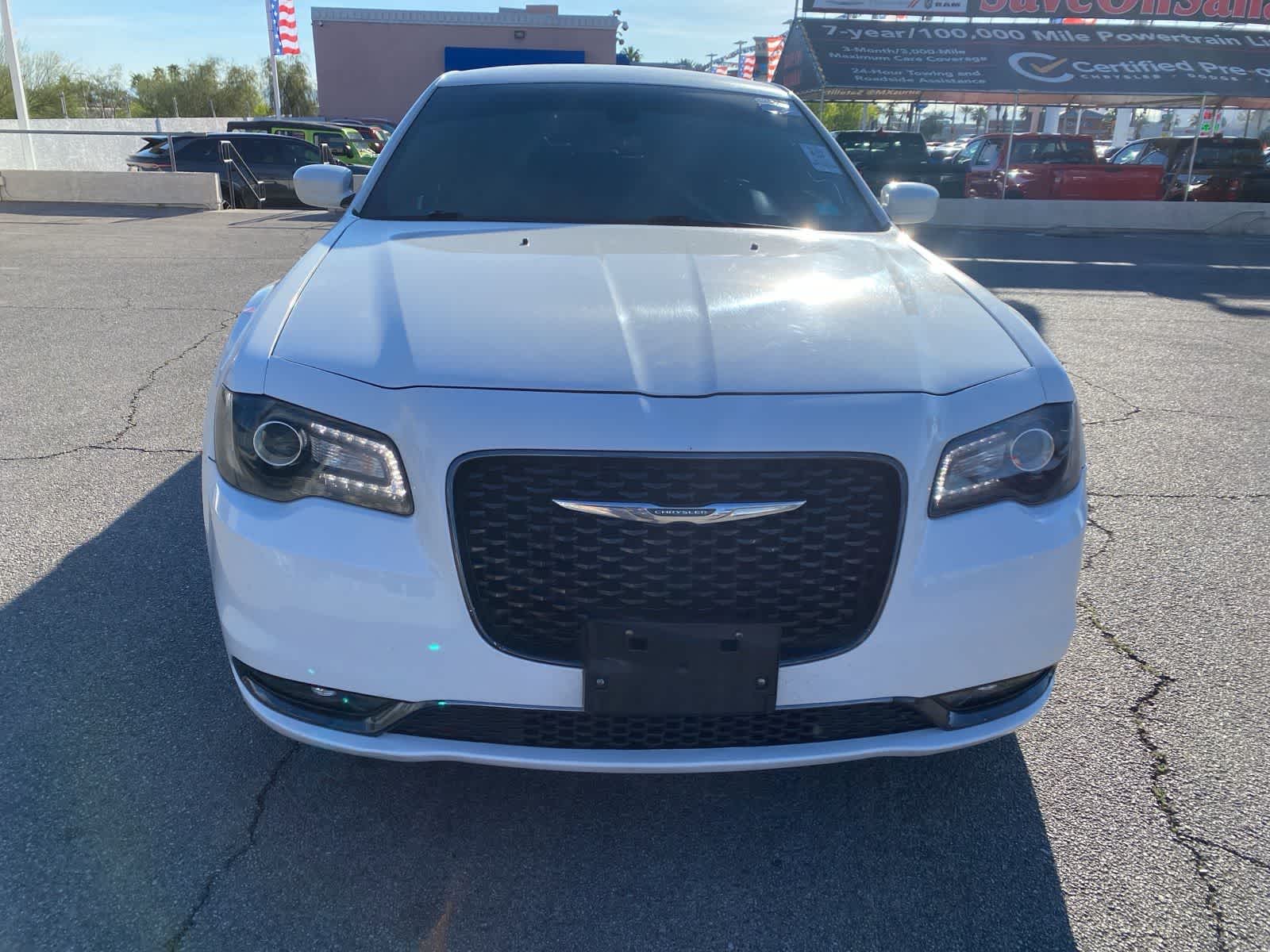 Thumbnail: 2019 Chrysler 300 - 2
