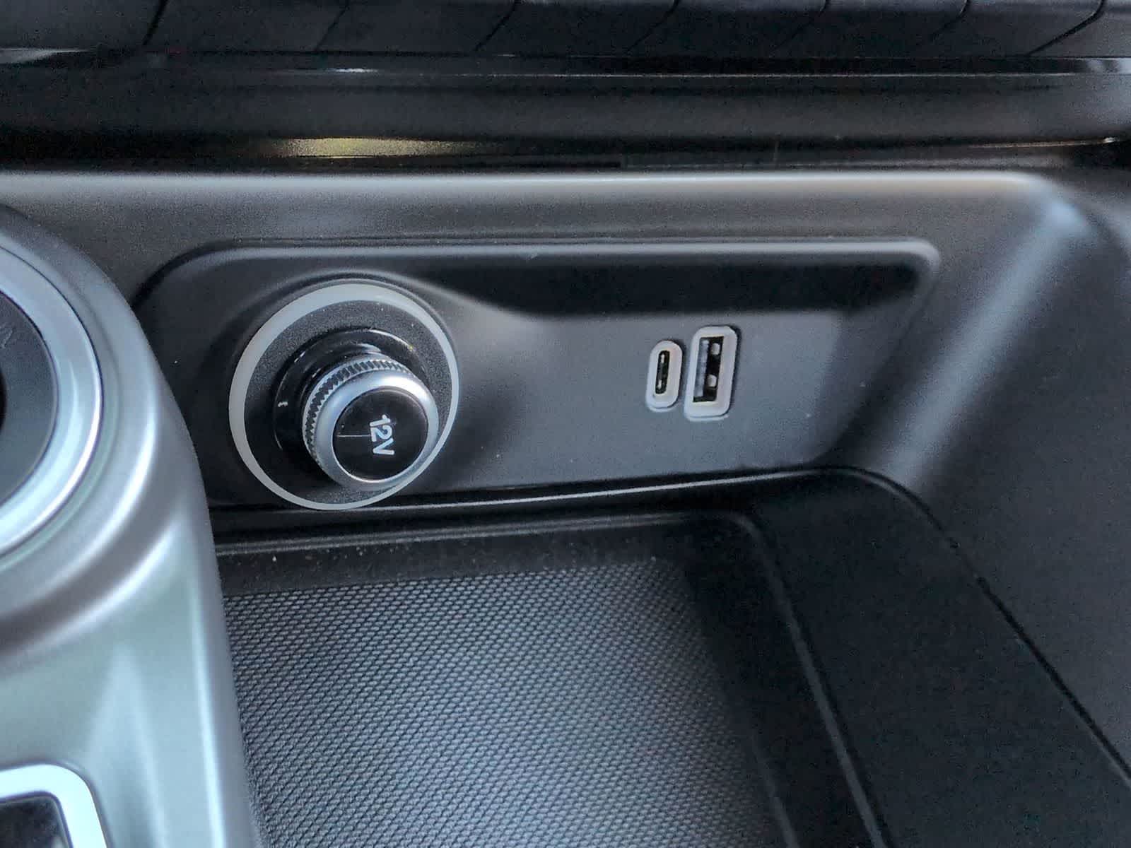 Thumbnail: 2024 Dodge Hornet - 31