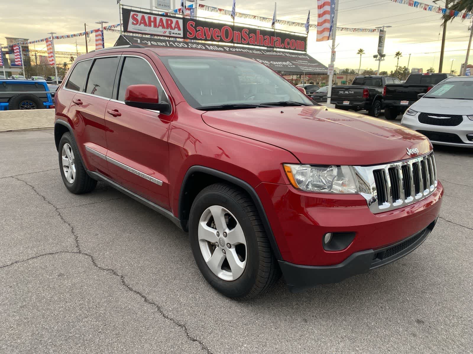 Thumbnail: 2011 Jeep Grand Cherokee - 3