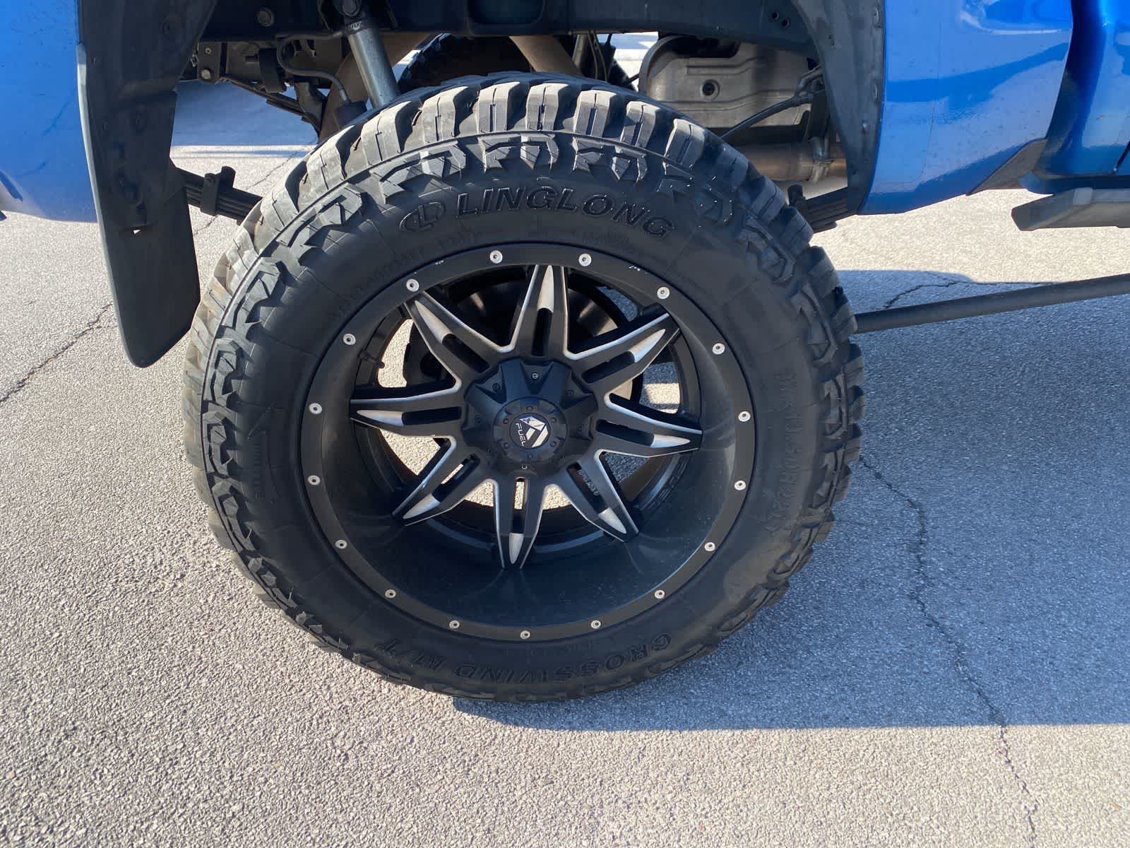 Thumbnail: 2017 Toyota Tundra - 6
