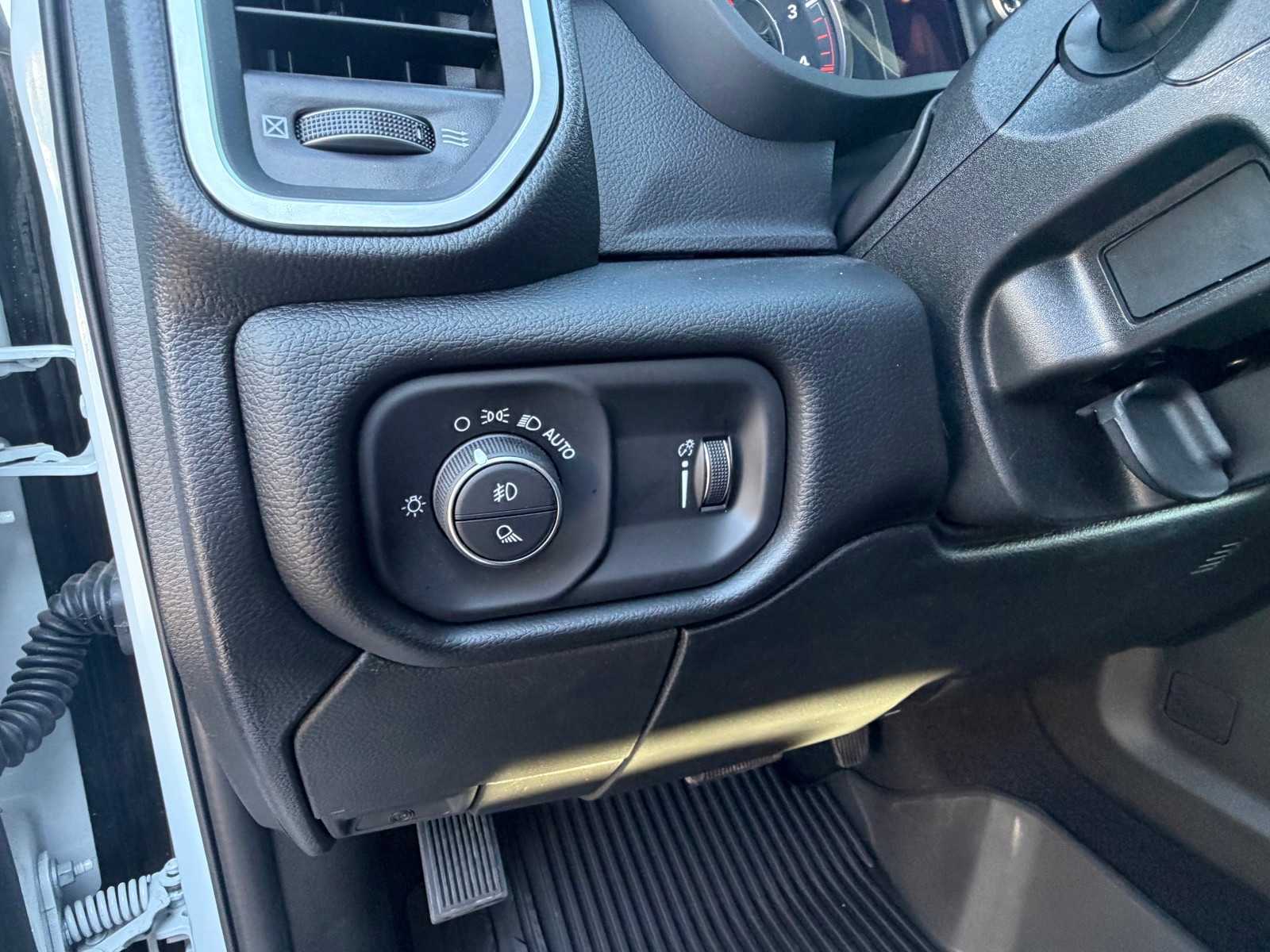 Thumbnail: 2026 RAM 3500 - 39