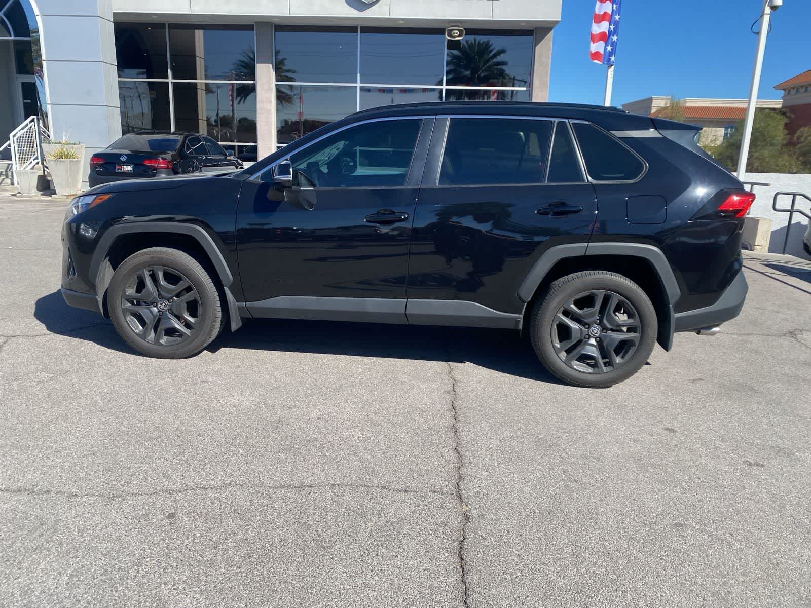 Thumbnail: 2024 Toyota RAV4 - 10