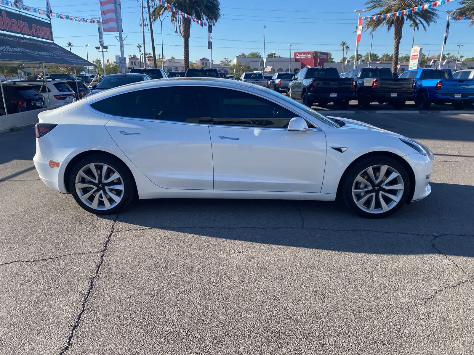 Thumbnail: 2020 Tesla Model 3 - 5