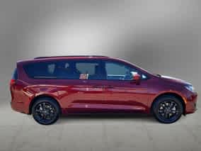 Thumbnail: 2020 Chrysler Pacifica - 14