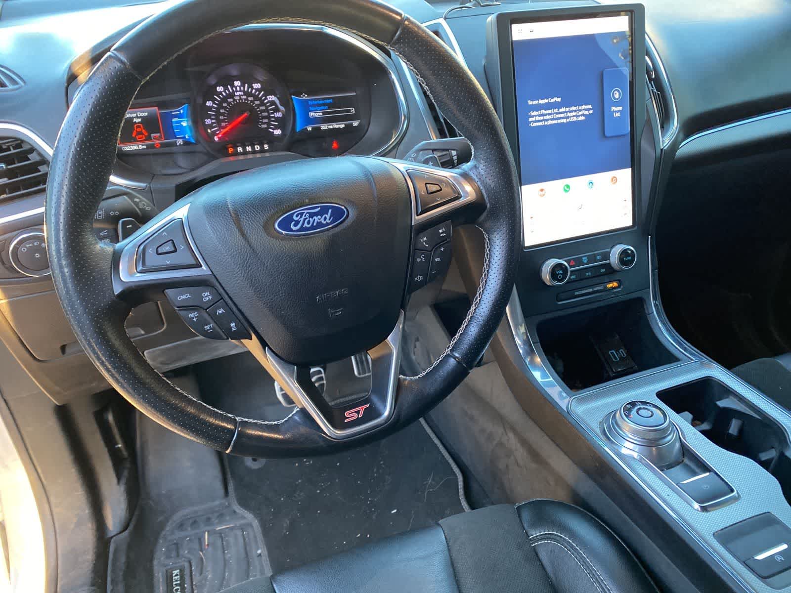 Thumbnail: 2021 Ford Edge - 10