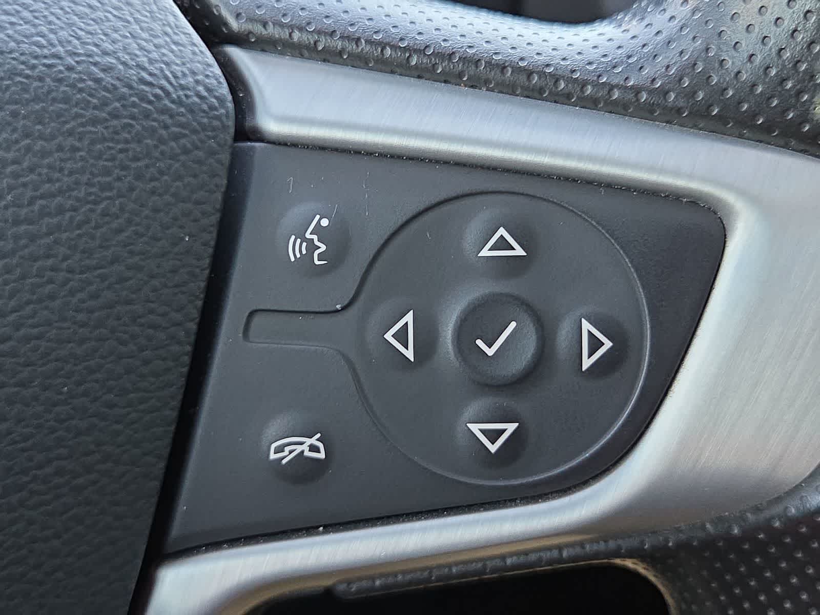 Thumbnail: 2022 GMC Terrain - 25