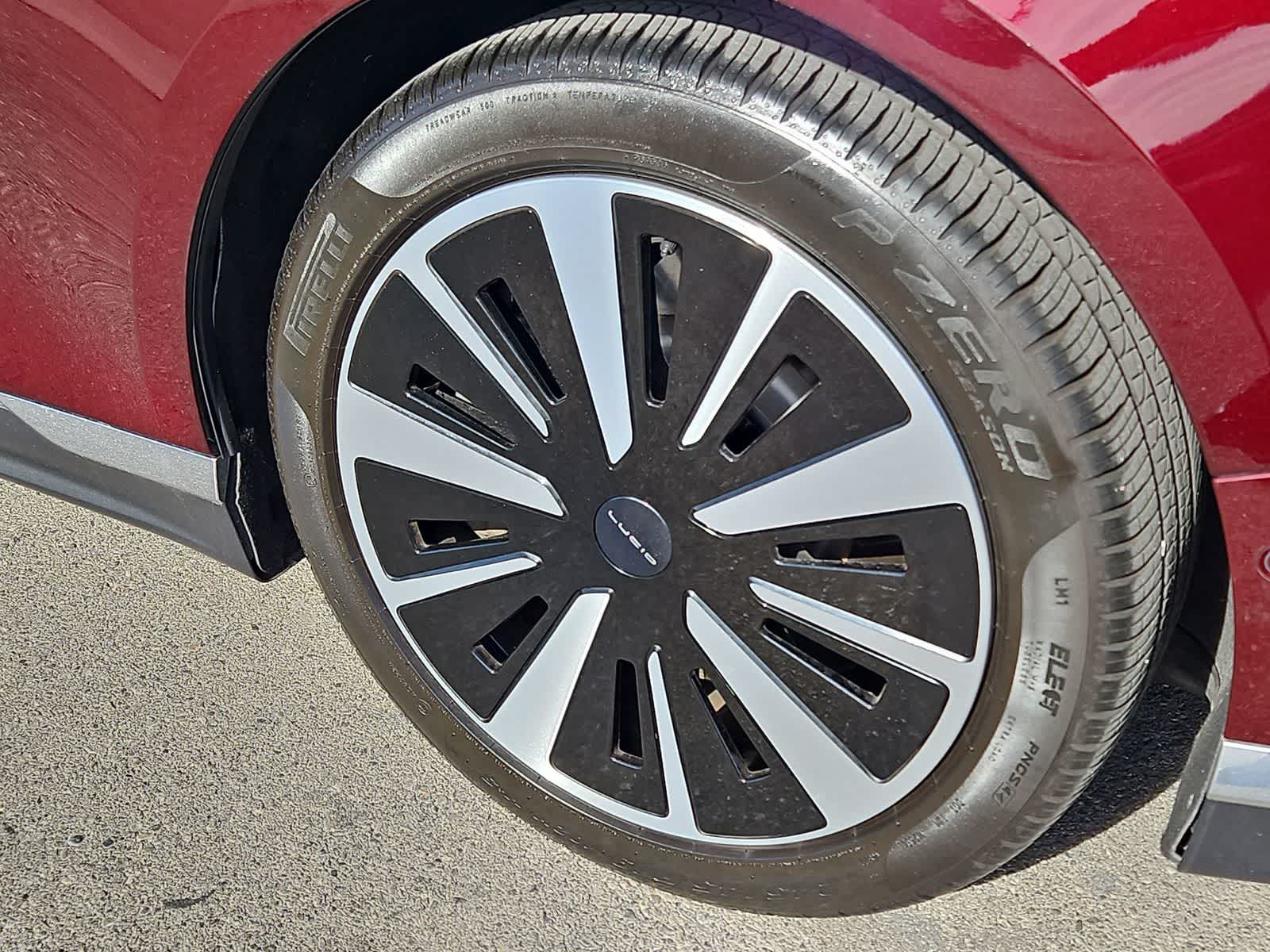 Thumbnail: 2023 Lucid Air - 14