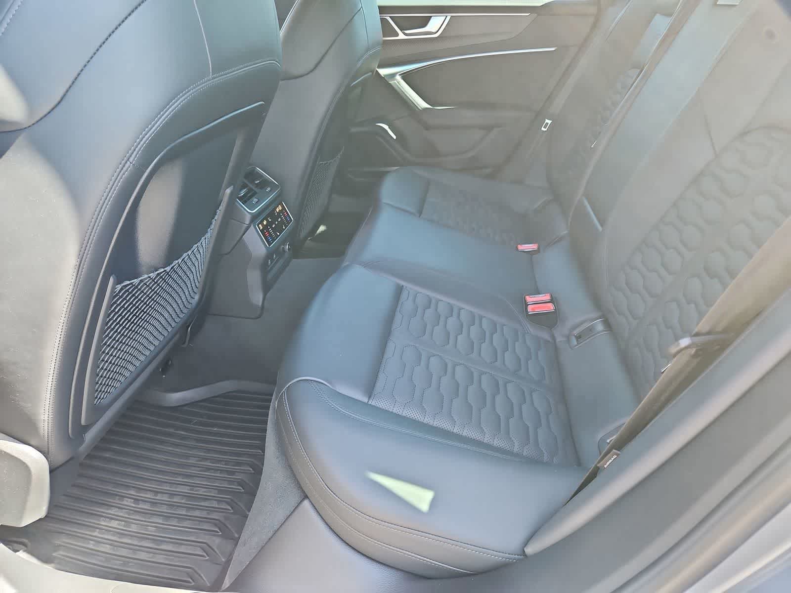 Thumbnail: 2024 Audi RS 7 - 22