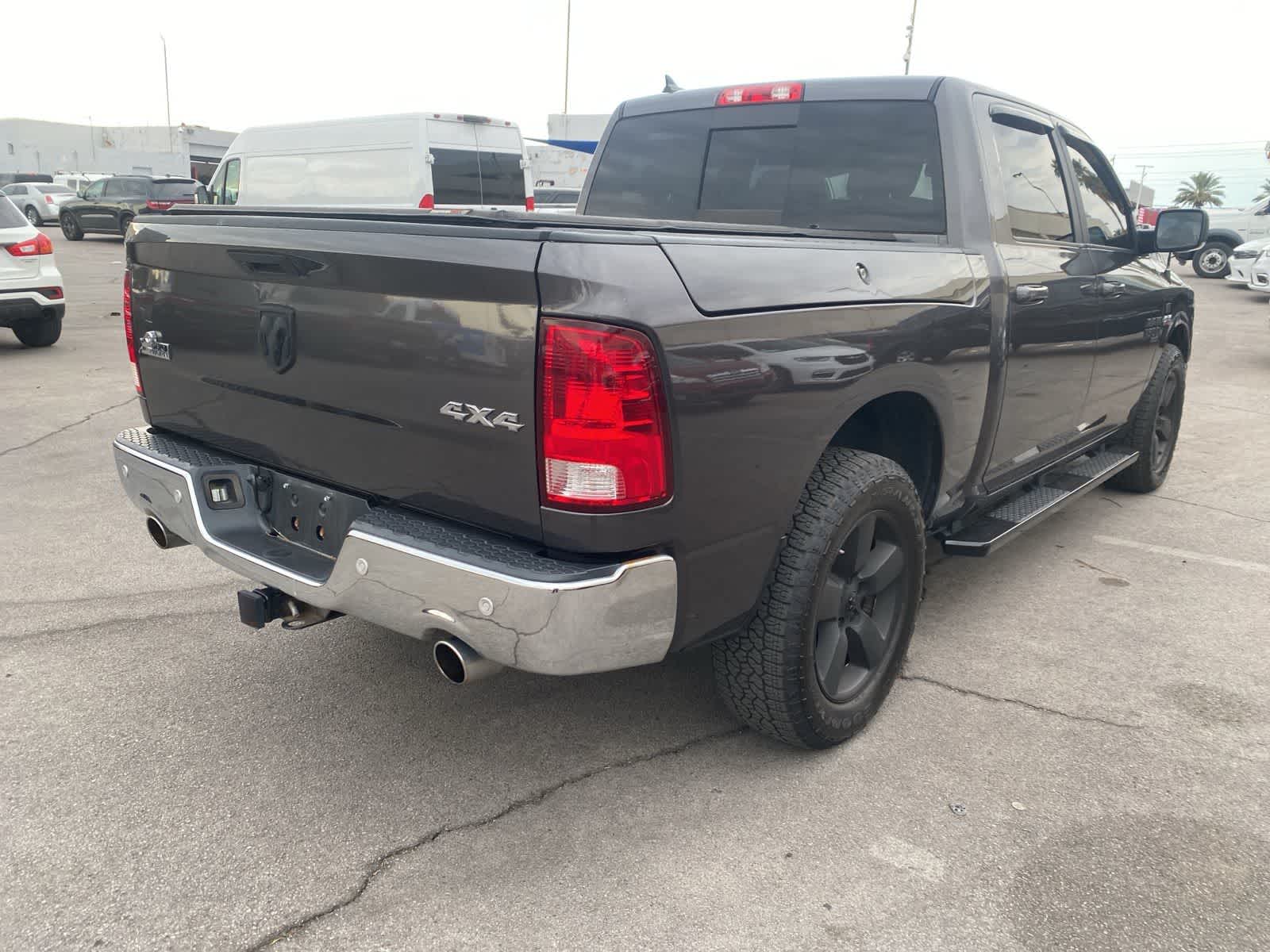 Thumbnail: 2019 RAM 1500 Classic - 6