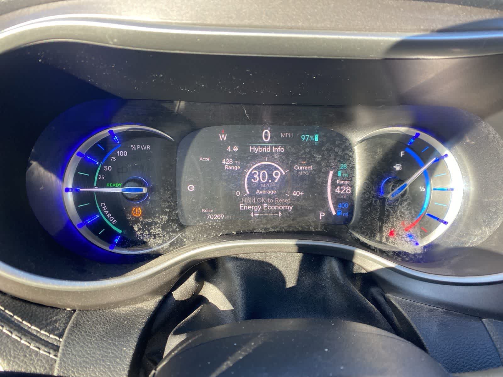 Thumbnail: 2021 Chrysler Pacifica - 15