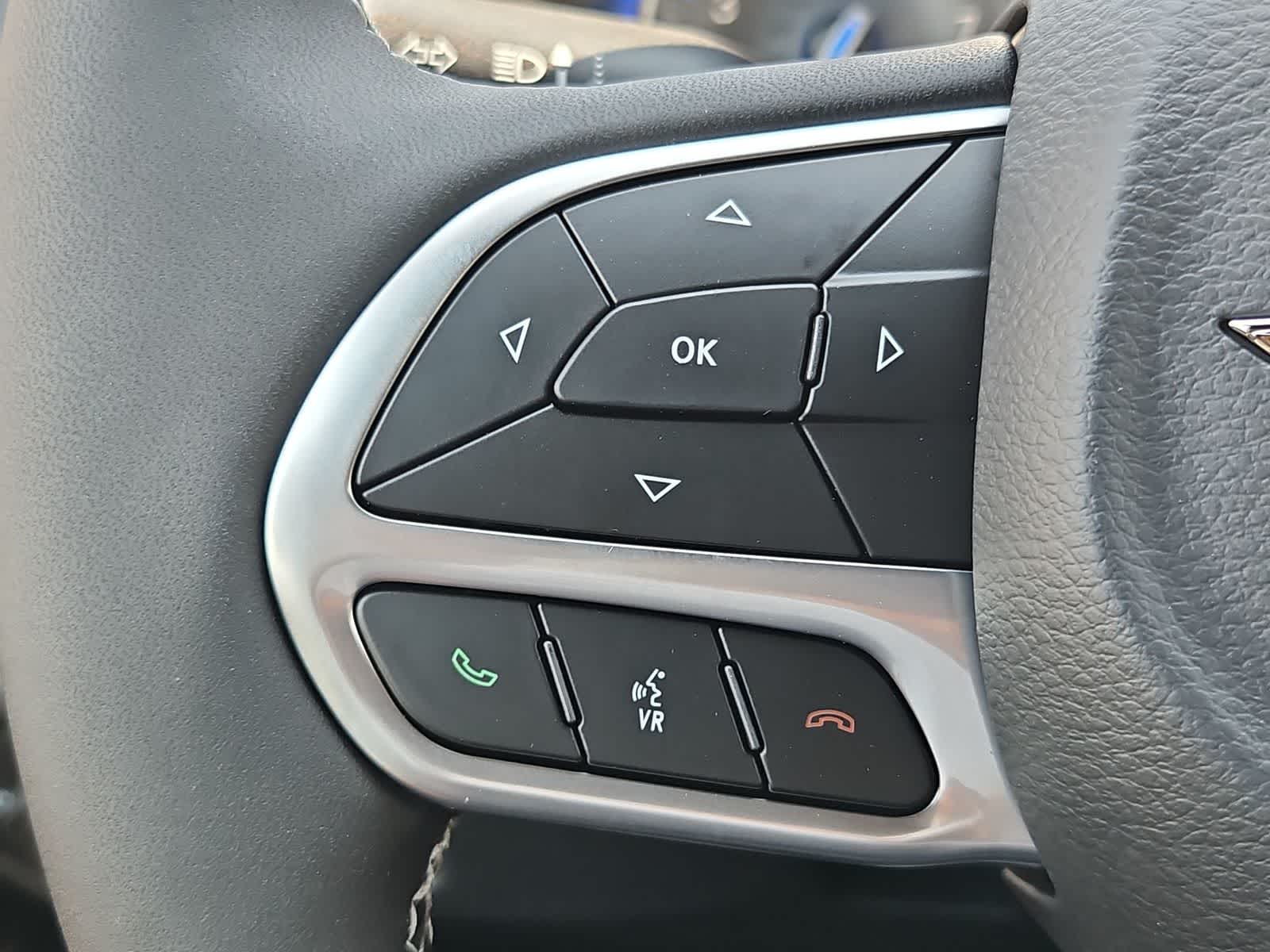 Thumbnail: 2025 Chrysler Pacifica - 23