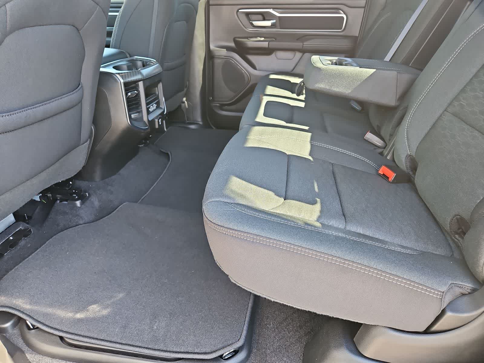 Thumbnail: 2026 RAM 1500 - 19