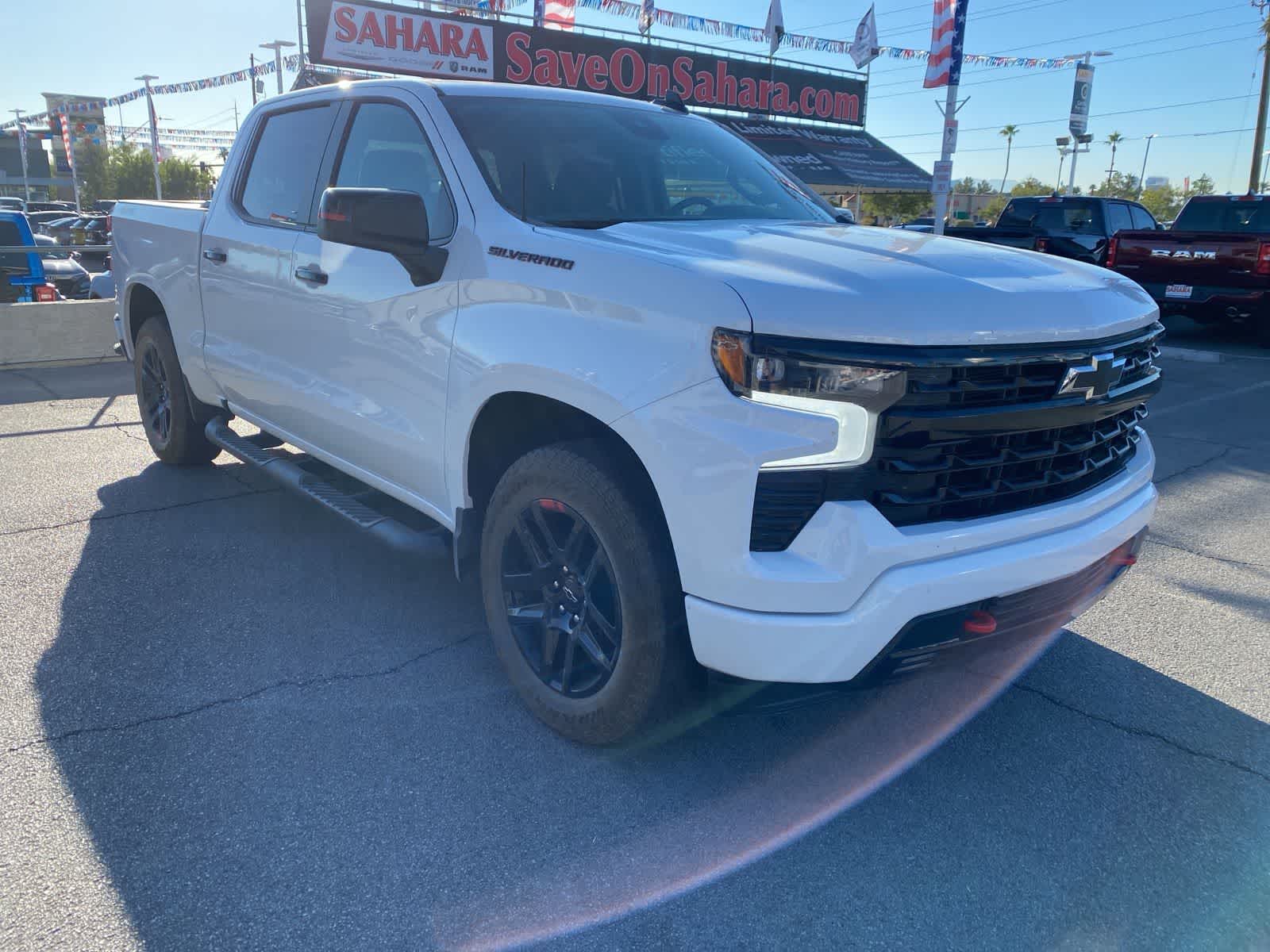 Thumbnail: 2023 Chevrolet Silverado 1500 - 3