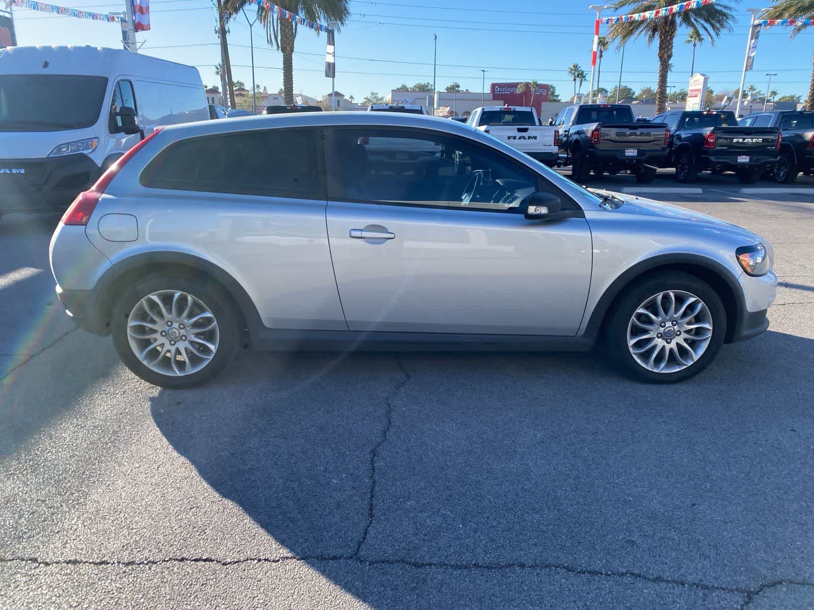 Thumbnail: 2009 Volvo C30 - 4