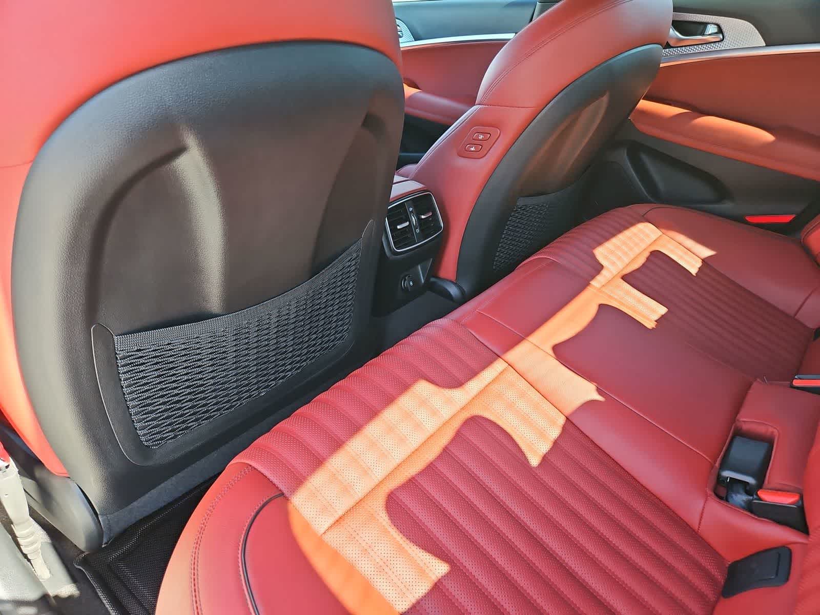 Thumbnail: 2023 Genesis G70 - 19