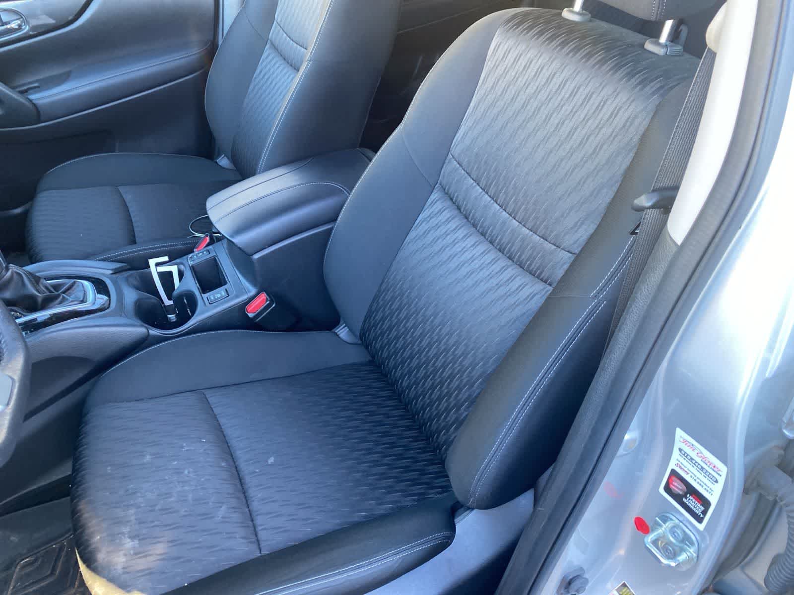 Thumbnail: 2019 Nissan Rogue - 11