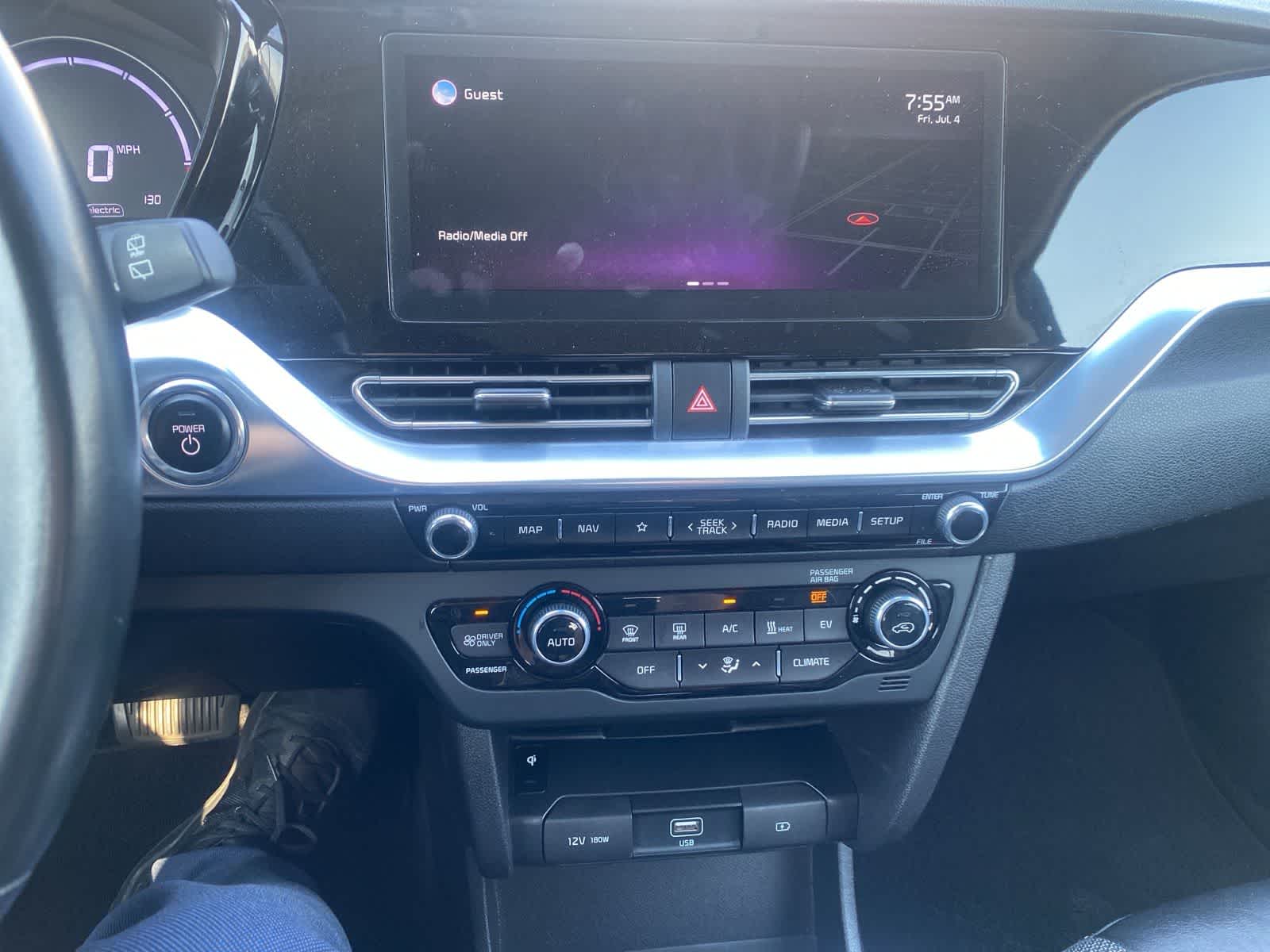 Thumbnail: 2022 Kia Niro - 14
