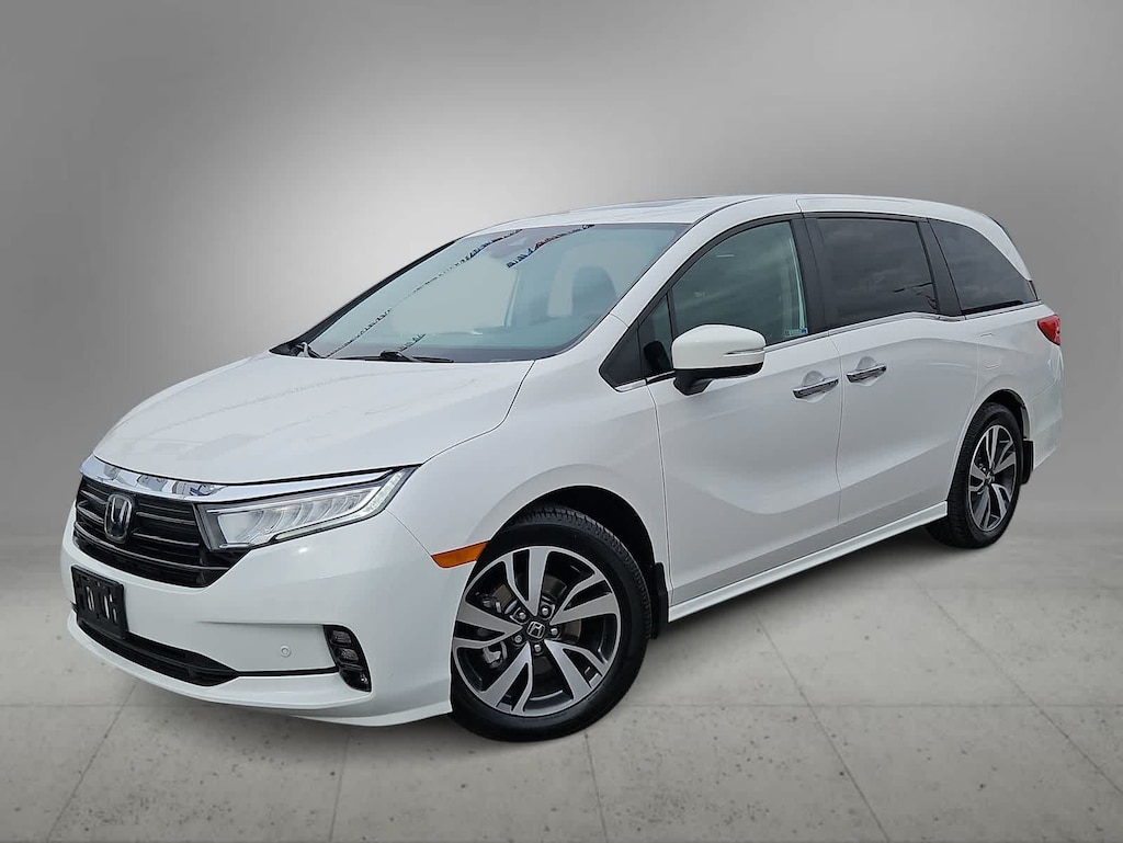 Used 2023 Honda Odyssey Touring Van
