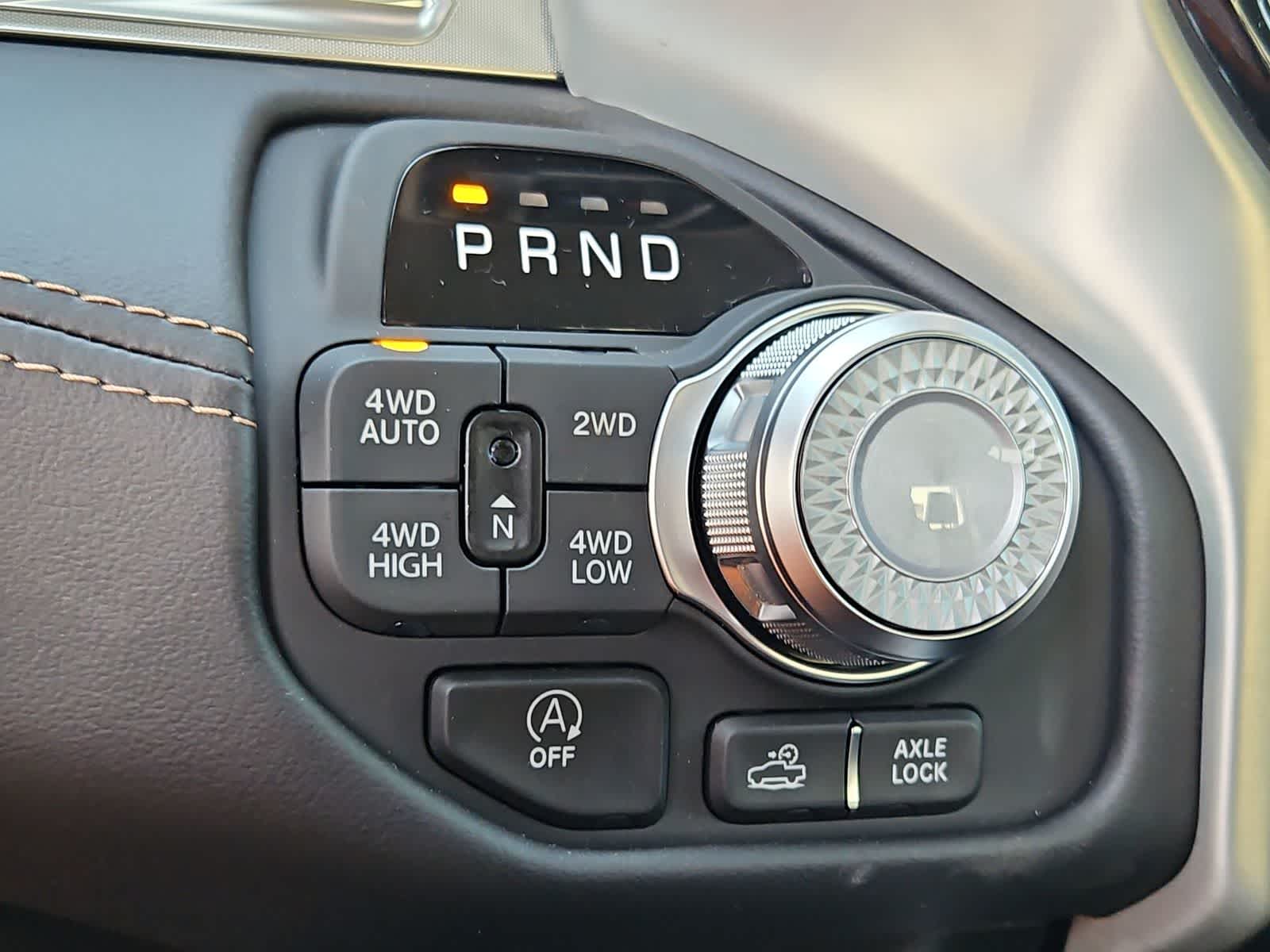 Thumbnail: 2026 RAM 1500 - 32