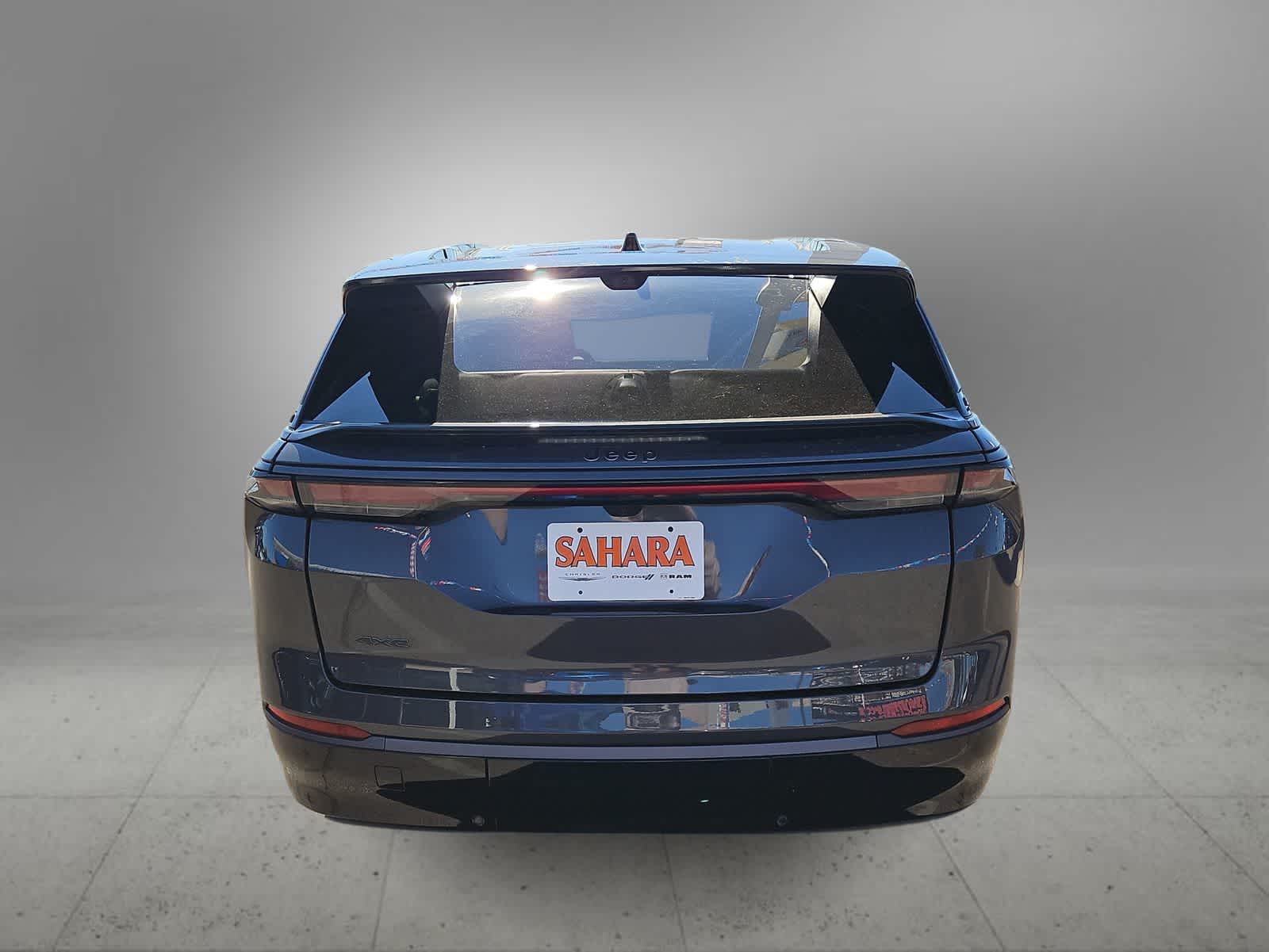 Thumbnail: 2025 Jeep Wagoneer S - 8