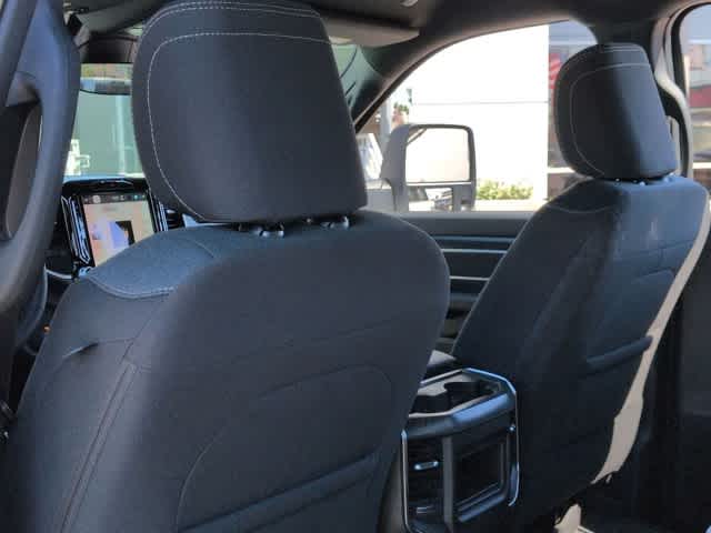 2026 RAM 3500 Big Horn - Photo 18