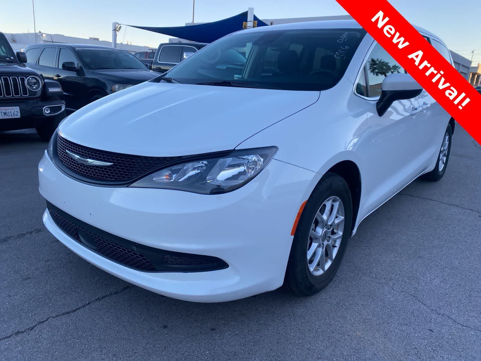 2023 Chrysler Voyager Voyager LX Van's photo