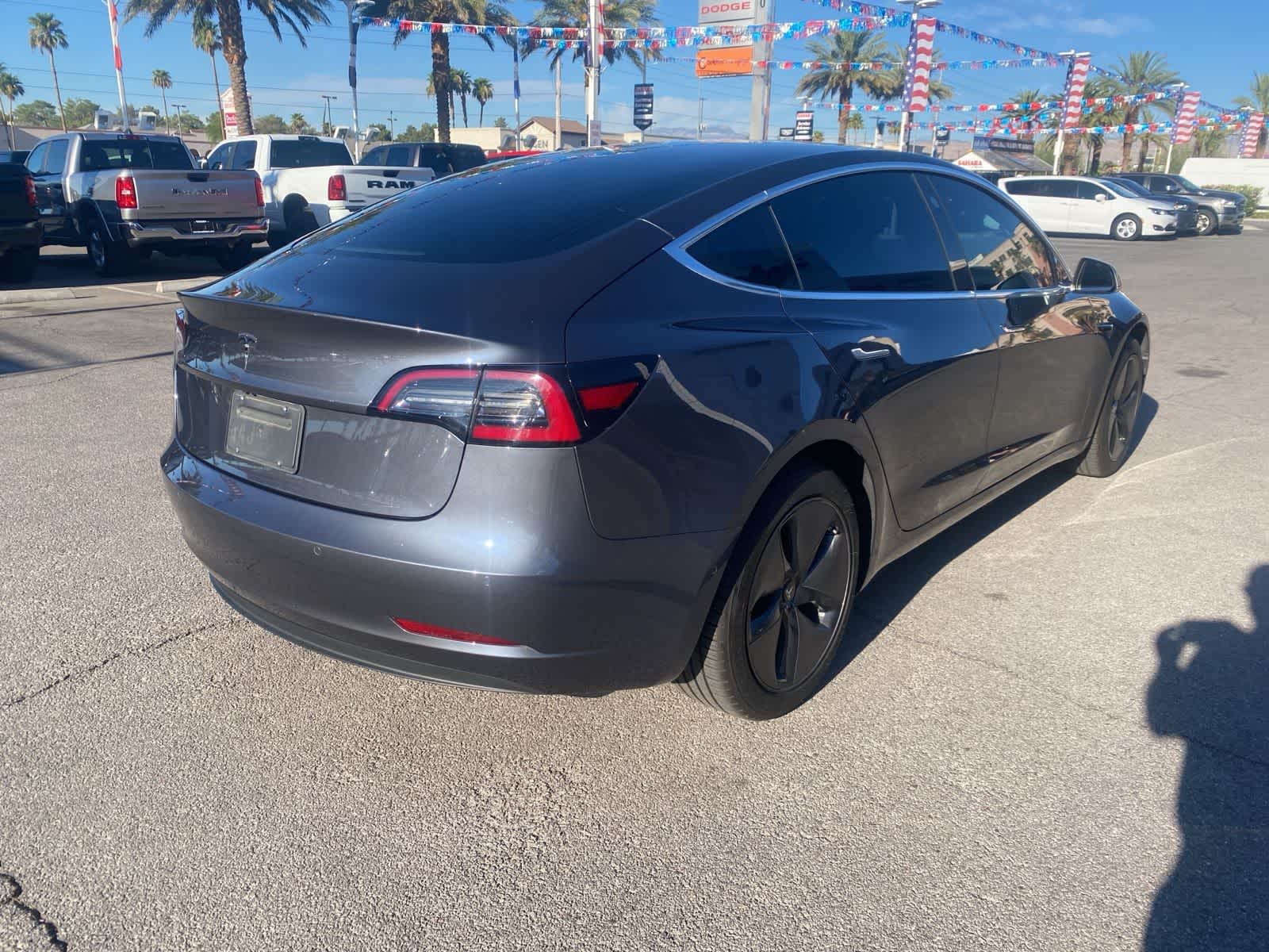 Thumbnail: 2019 Tesla Model 3 - 7