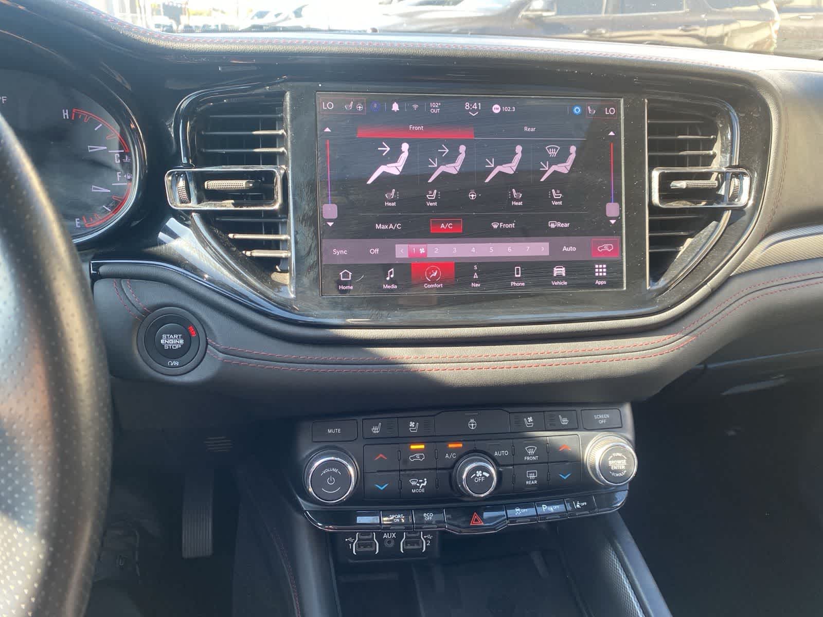 Thumbnail: 2022 Dodge Durango - 16