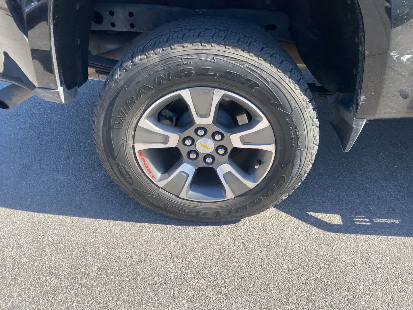 Thumbnail: 2019 Chevrolet Colorado - 5