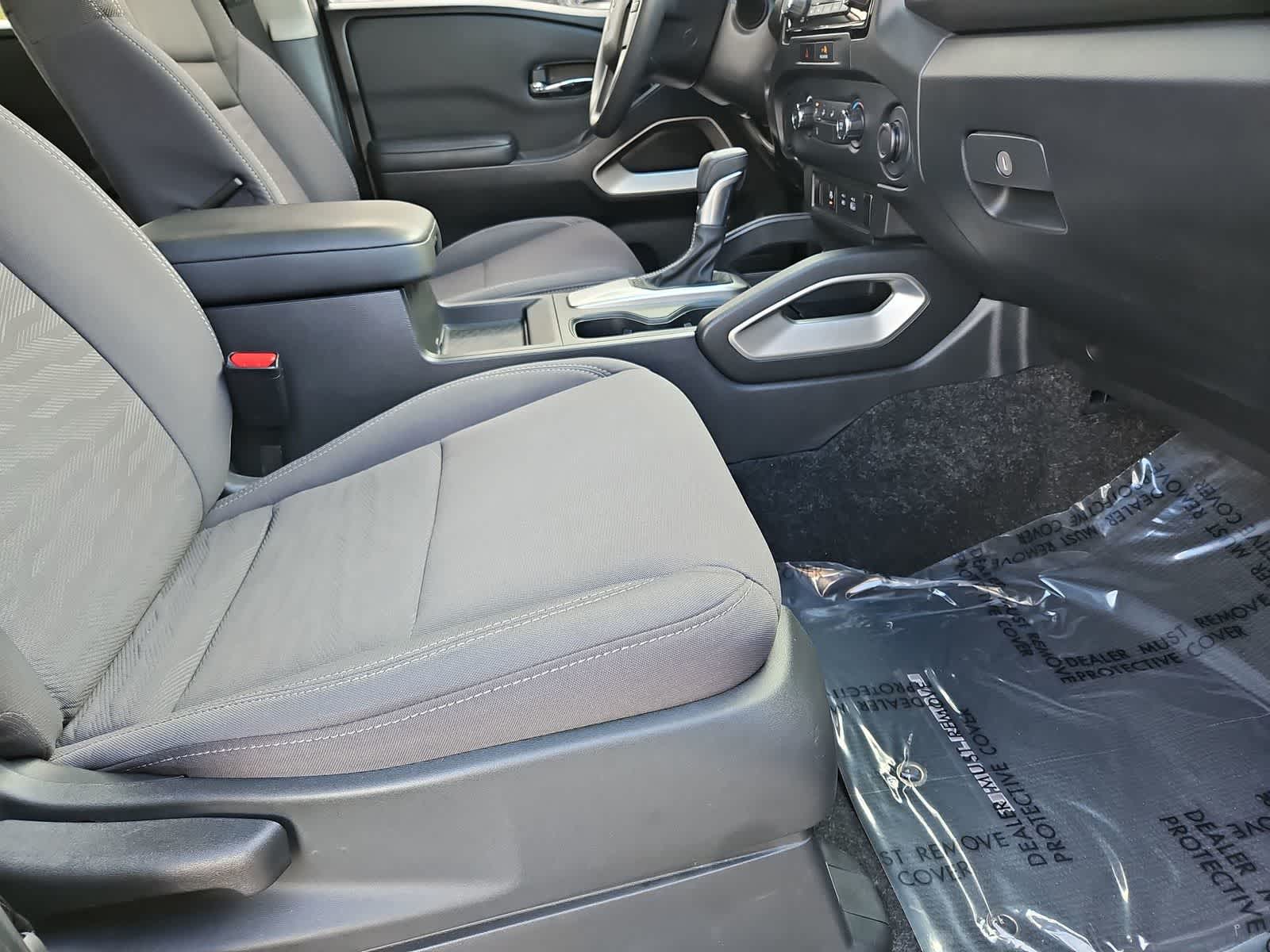 Thumbnail: 2022 Nissan Frontier - 21