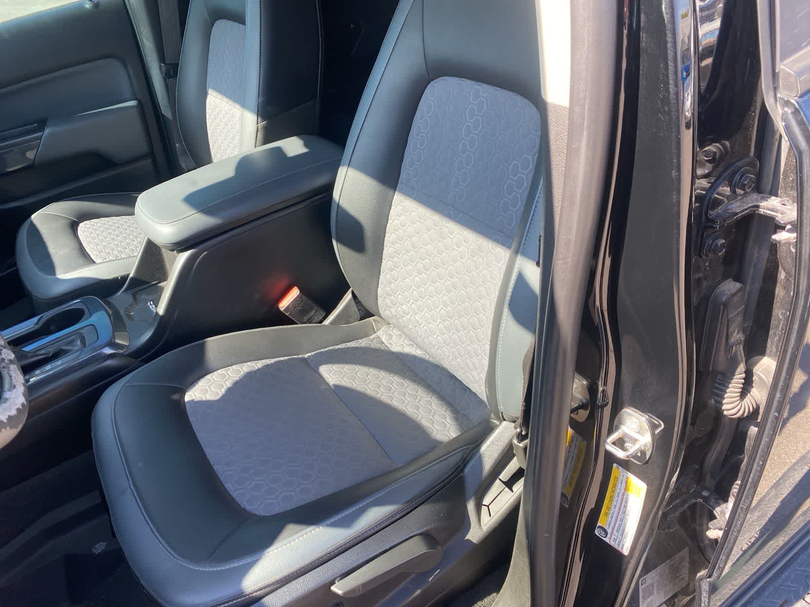 Thumbnail: 2019 Chevrolet Colorado - 12