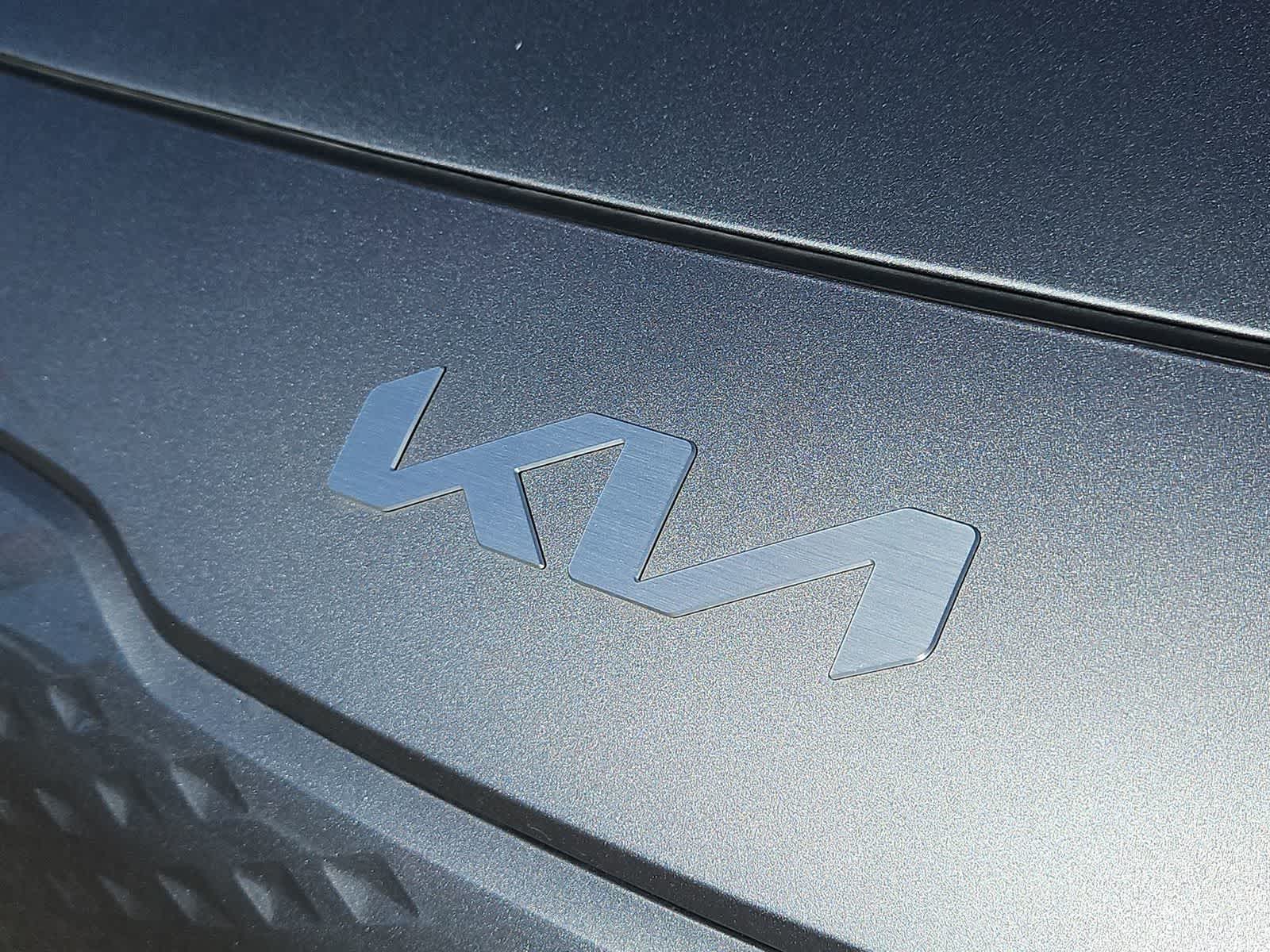 Thumbnail: 2022 Kia Niro - 12