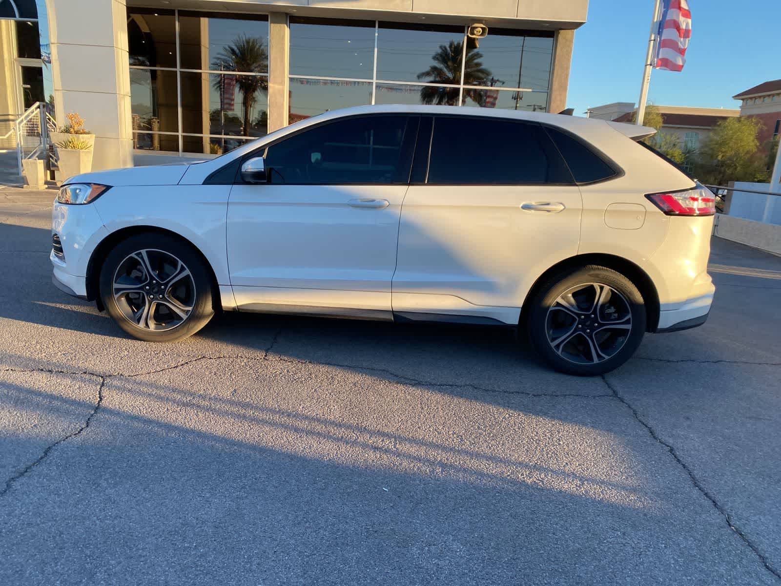Thumbnail: 2021 Ford Edge - 9