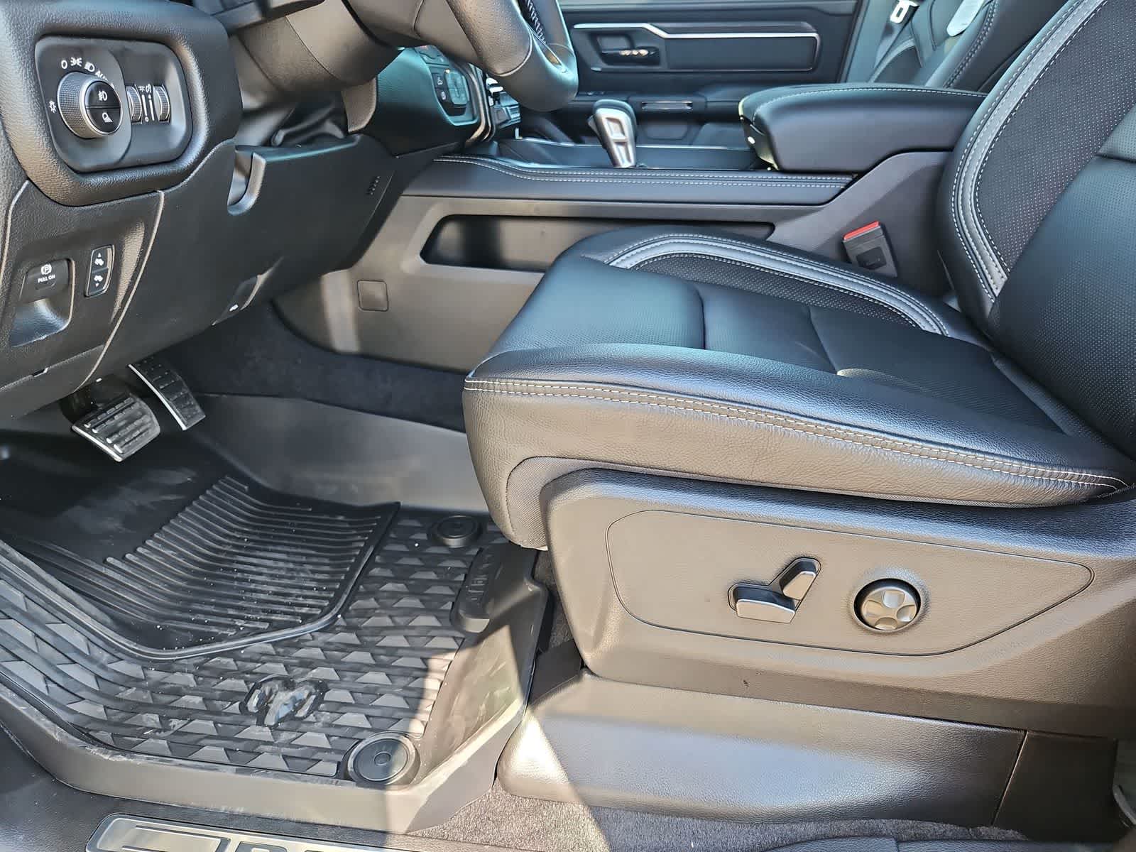 Thumbnail: 2026 RAM 1500 - 17