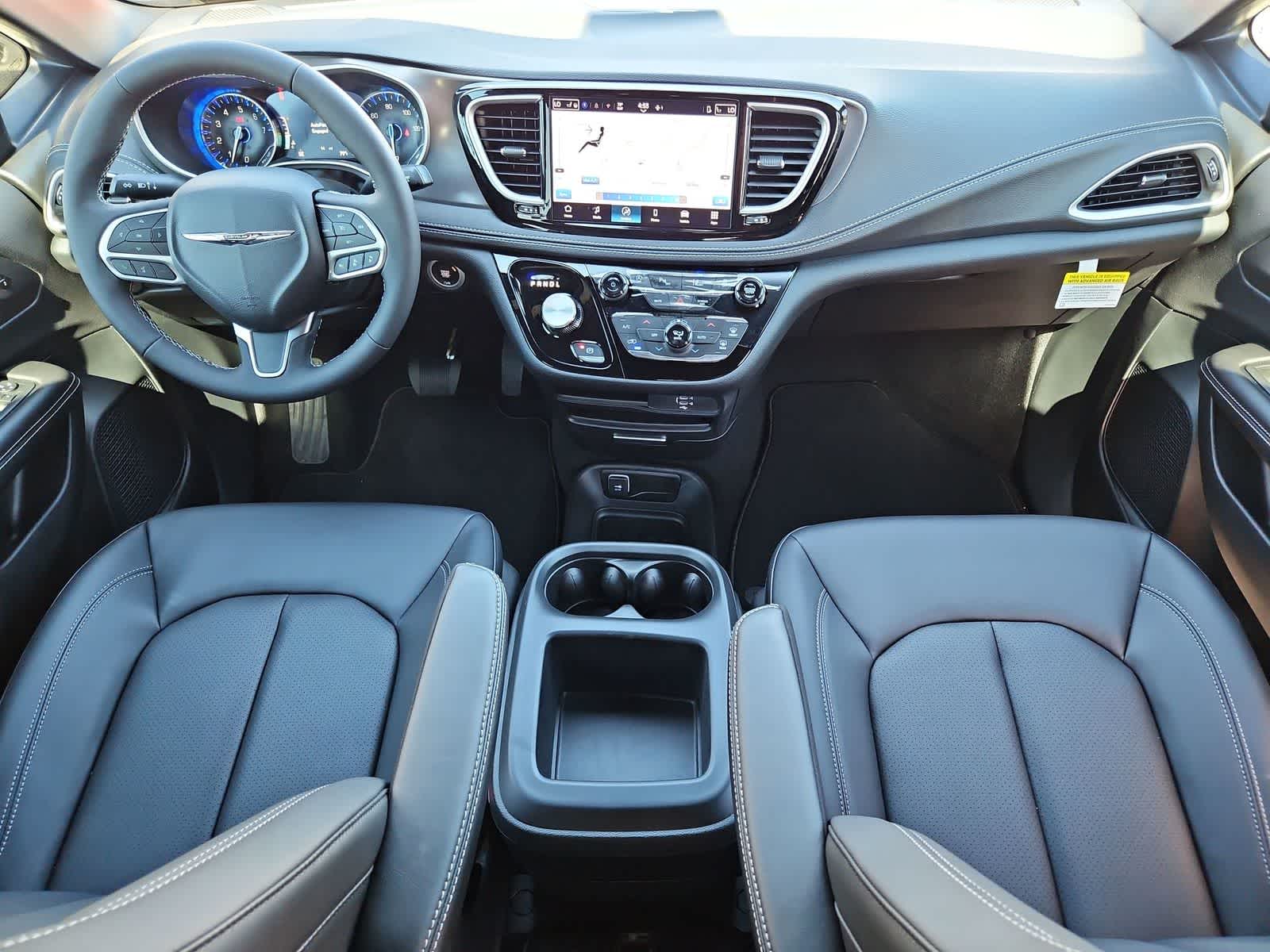 Thumbnail: 2026 Chrysler Pacifica - 15