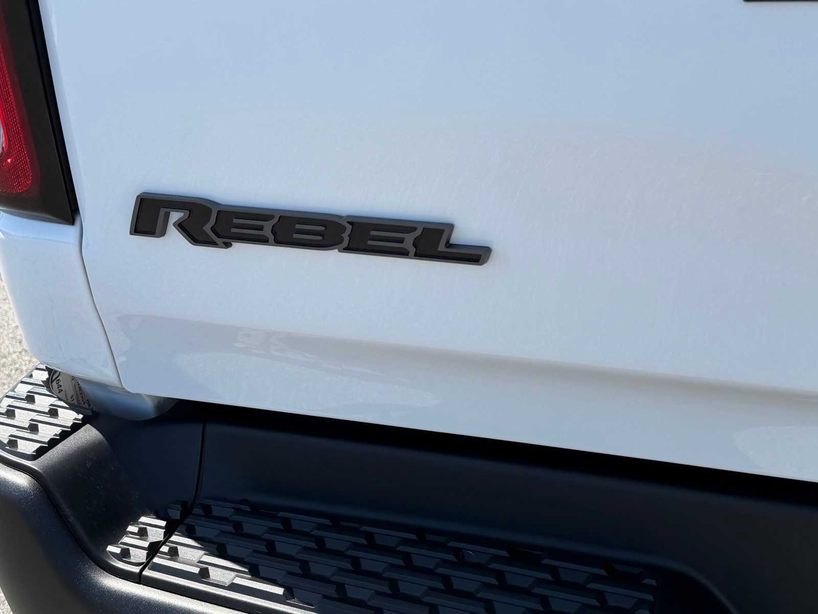 Thumbnail: 2026 RAM 1500 - 32
