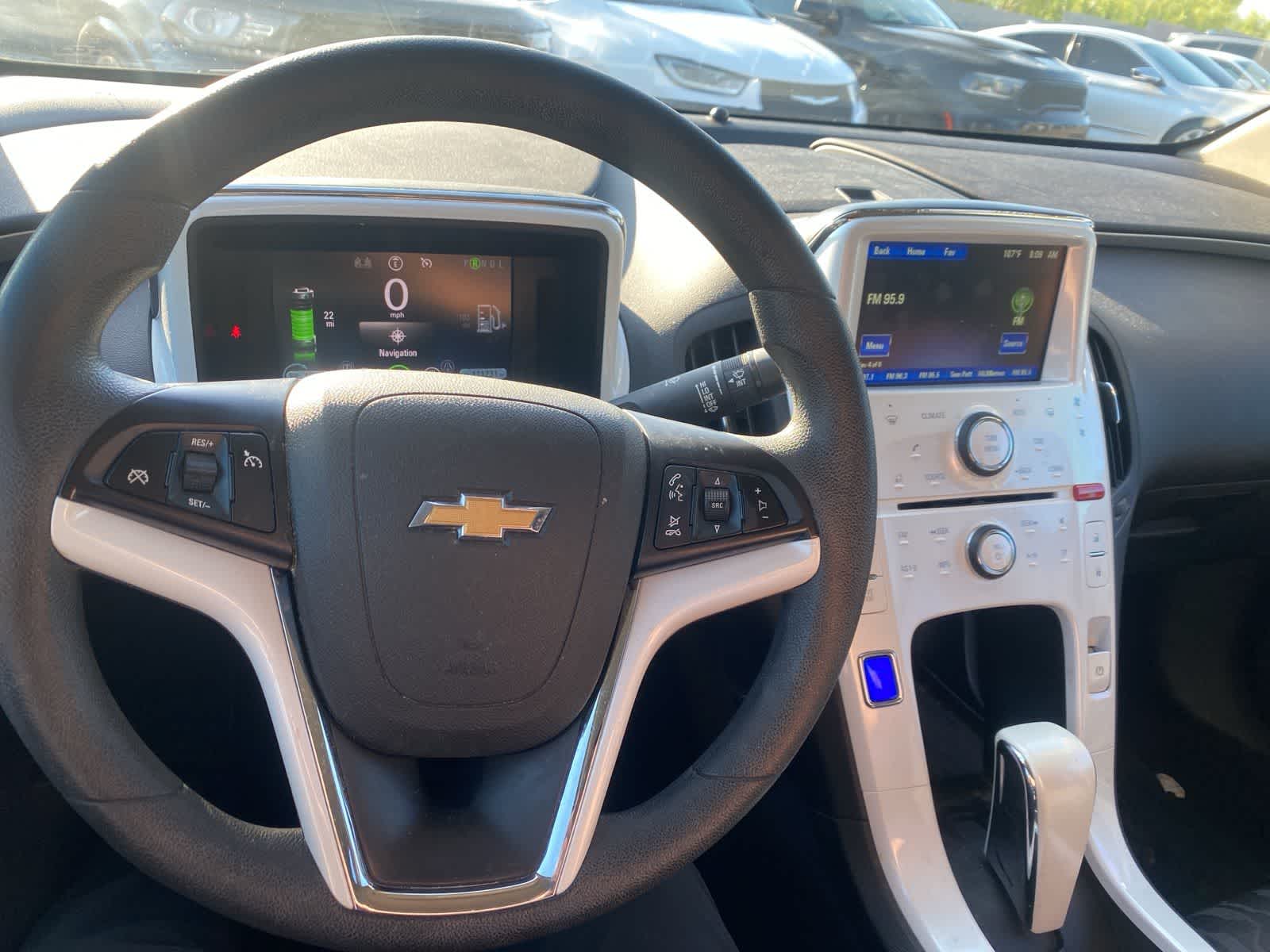 Thumbnail: 2013 Chevrolet Volt - 15
