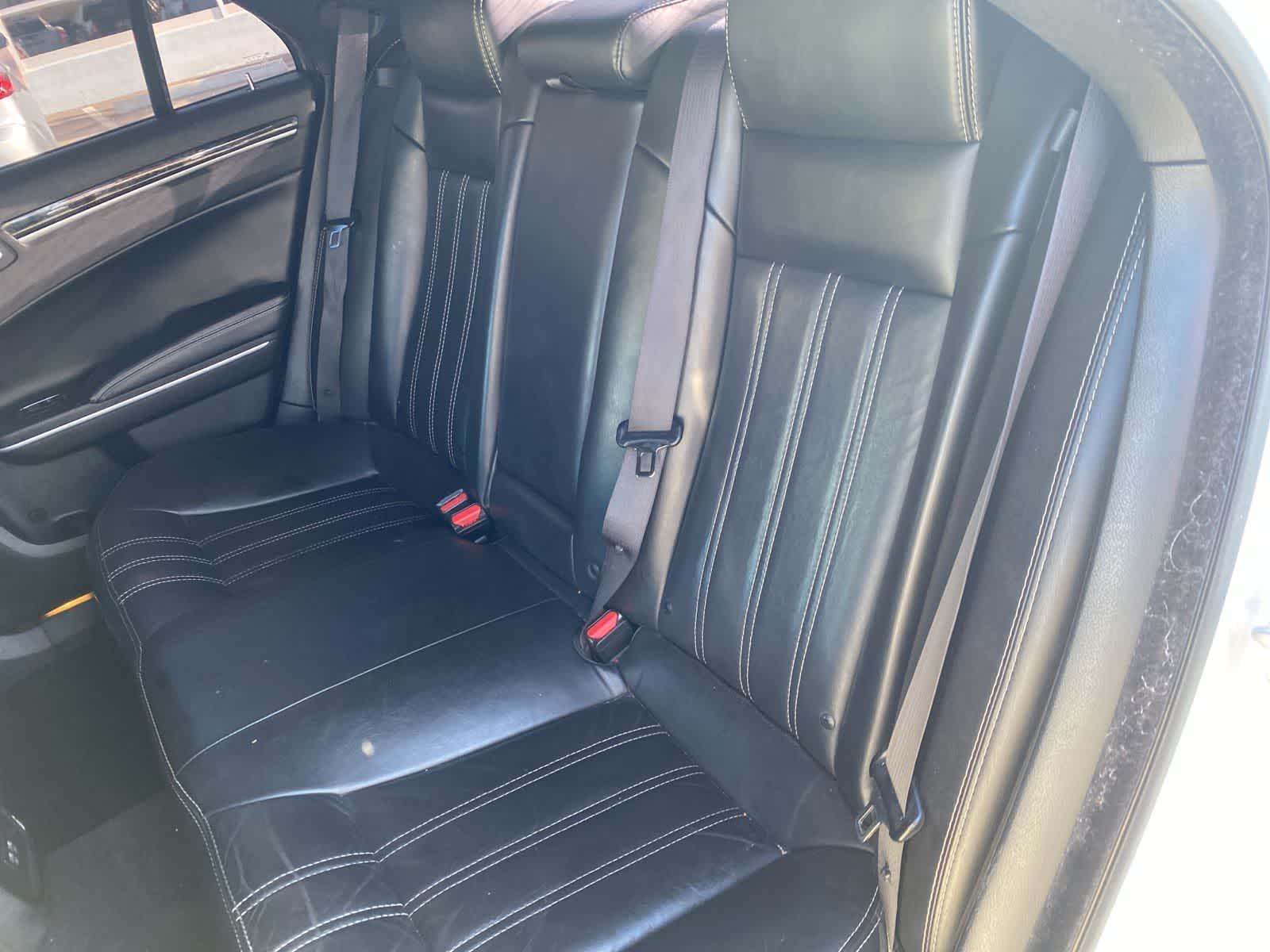 Thumbnail: 2019 Chrysler 300 - 12