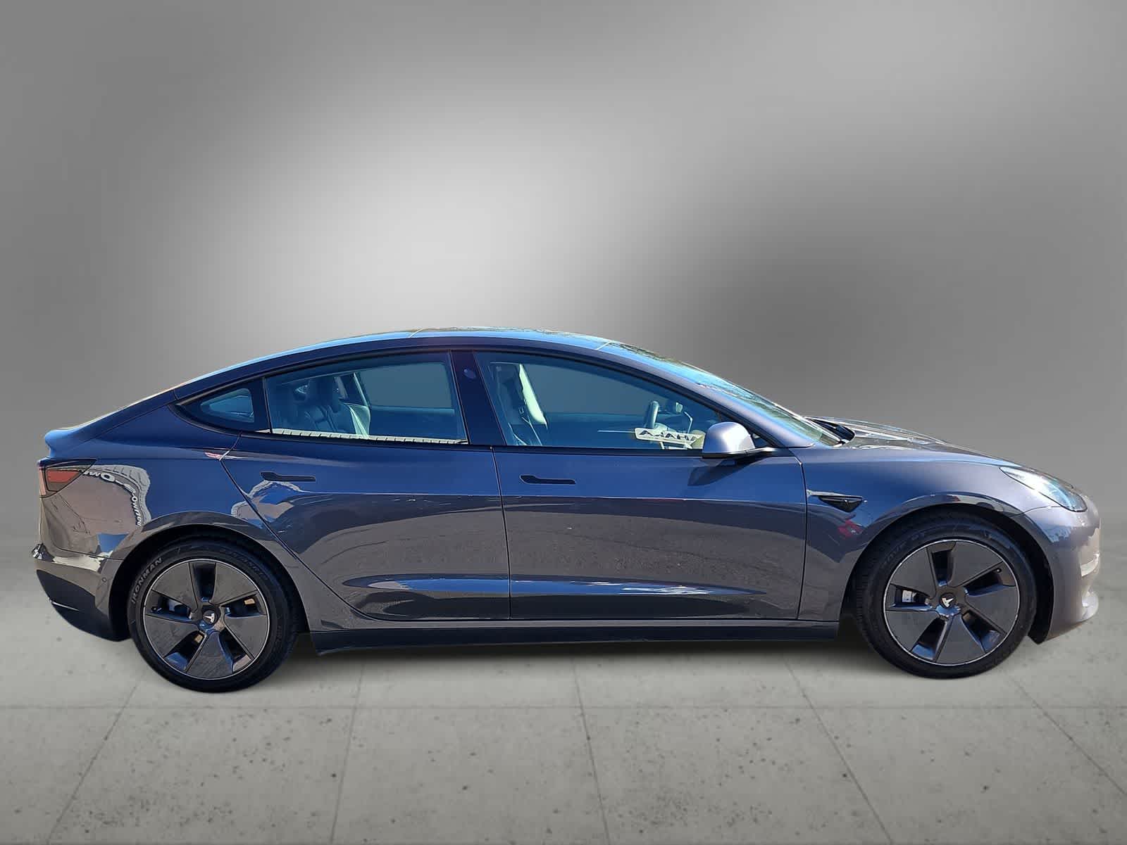 Thumbnail: 2021 Tesla Model 3 - 10