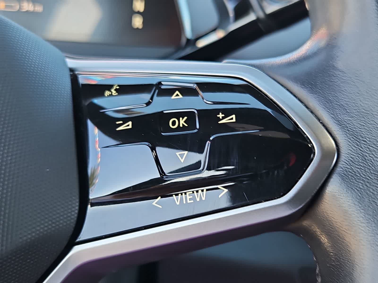 Thumbnail: 2021 Volkswagen ID.4 - 24