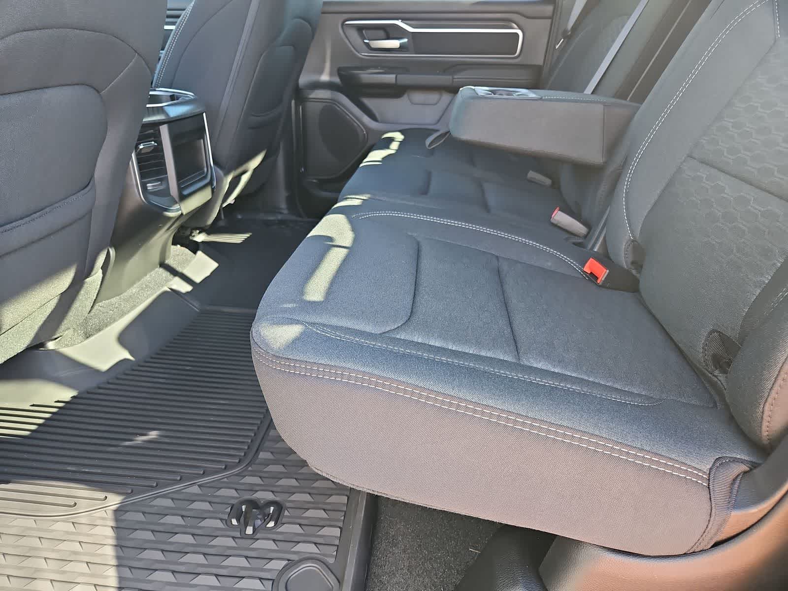 Thumbnail: 2026 RAM 1500 - 19