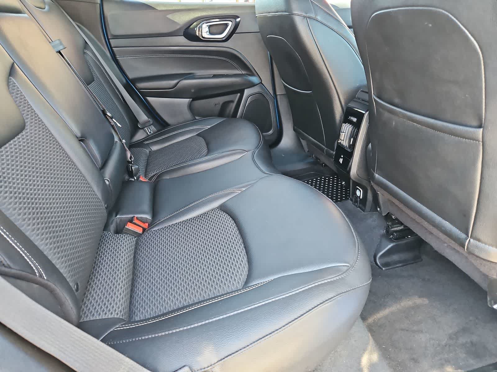 Thumbnail: 2024 Jeep Compass - 21