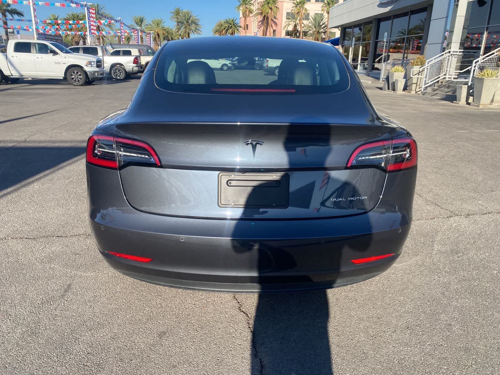Thumbnail: 2022 Tesla Model 3 - 7