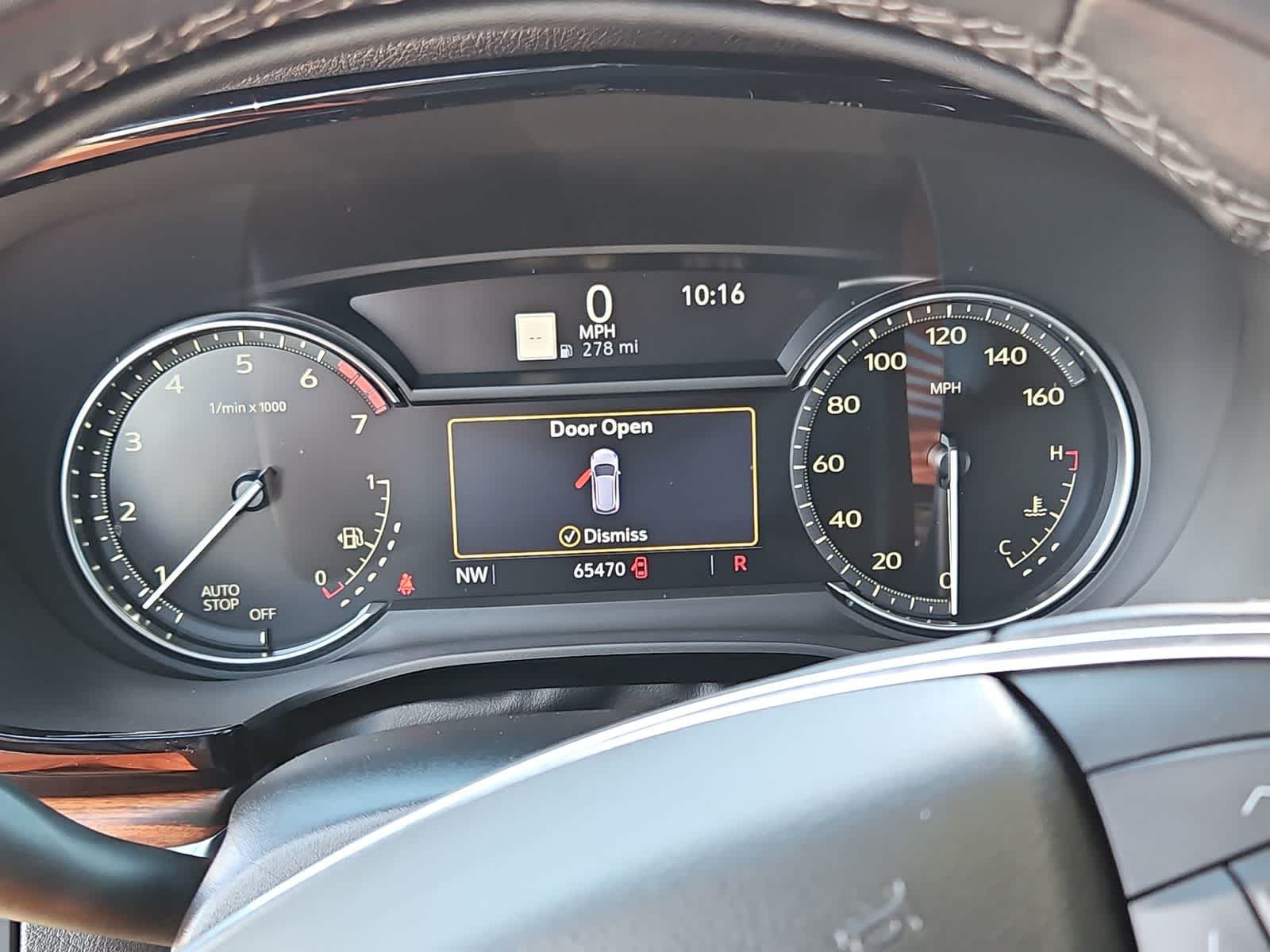 Thumbnail: 2023 Cadillac XT5 - 34