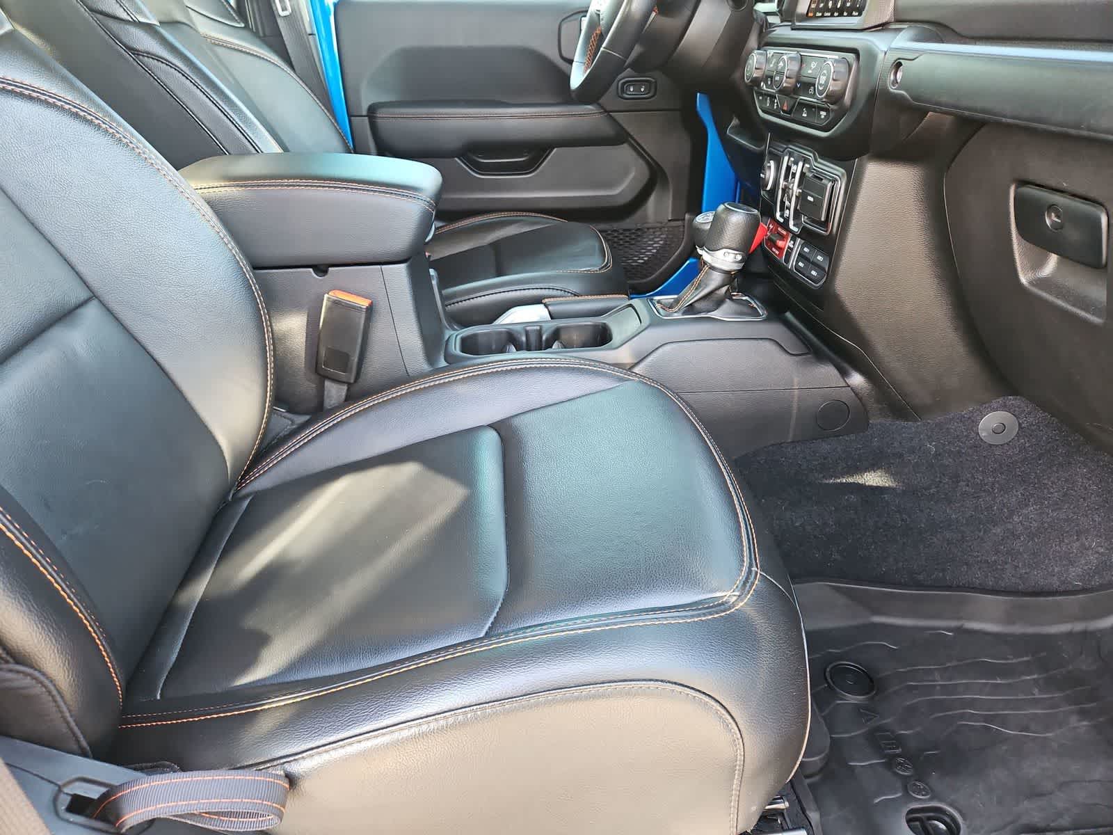 Thumbnail: 2022 Jeep Gladiator - 22