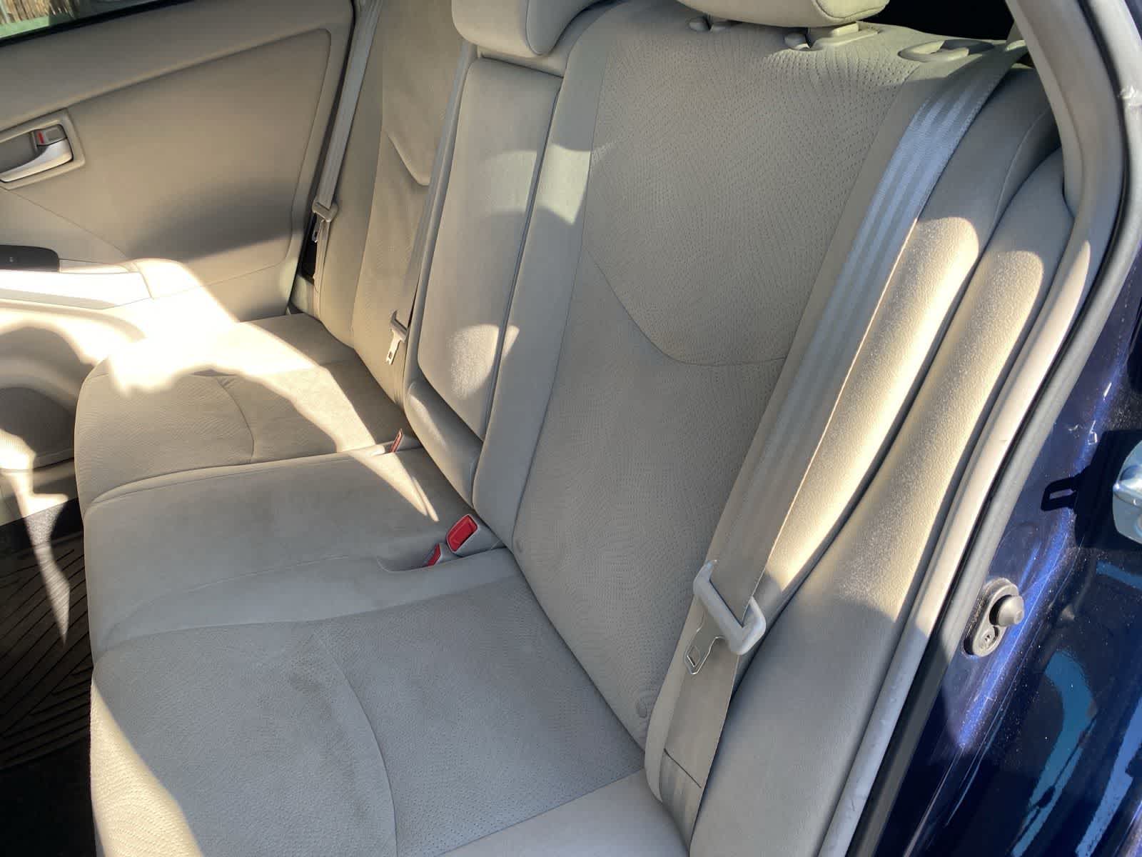 2014 Toyota Prius Three 13